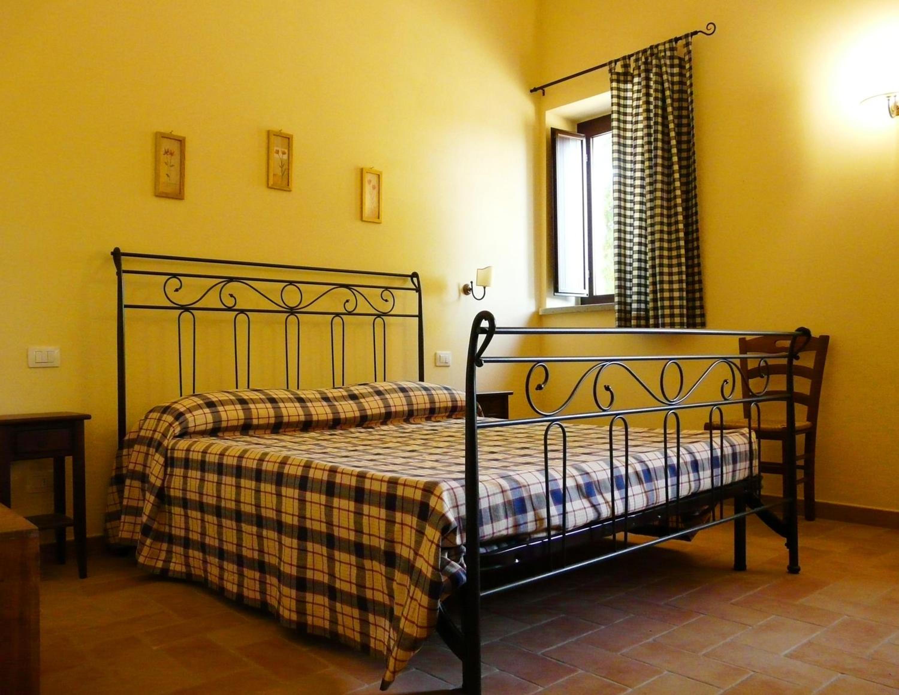 One-Bedroom House photo 1