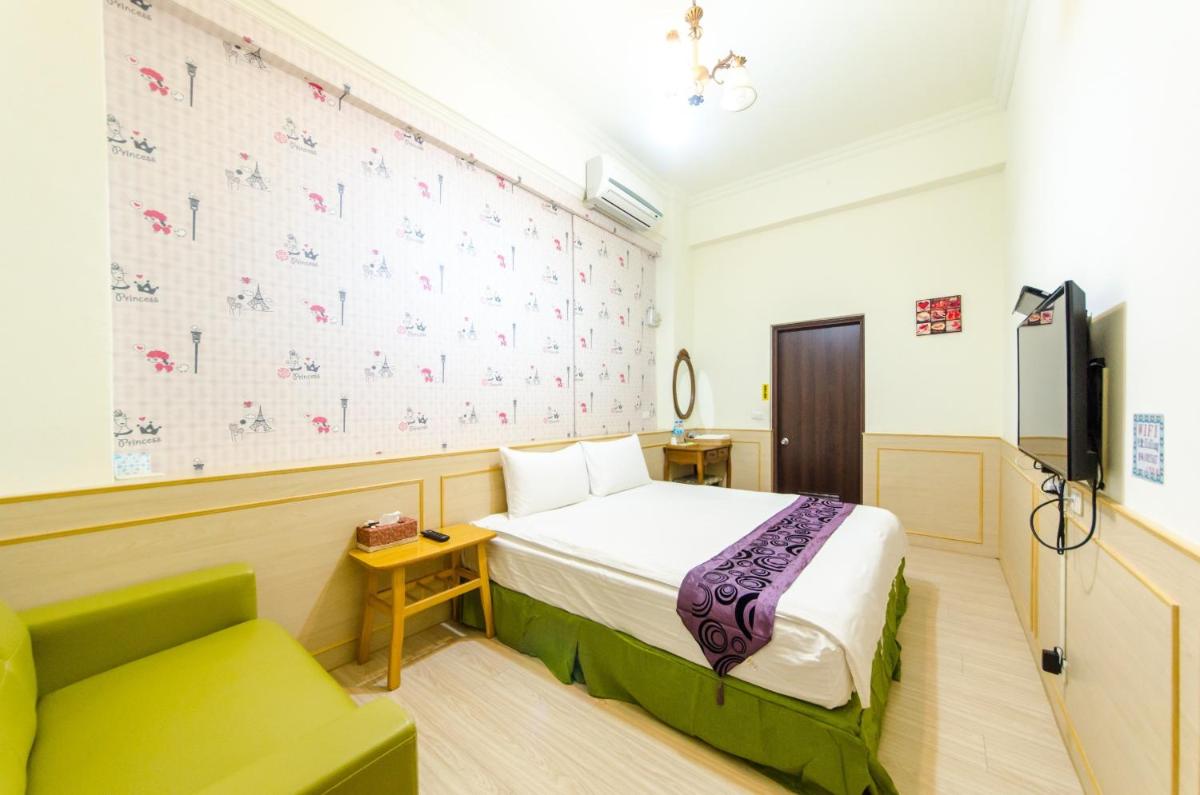 Small Double Room photo 2