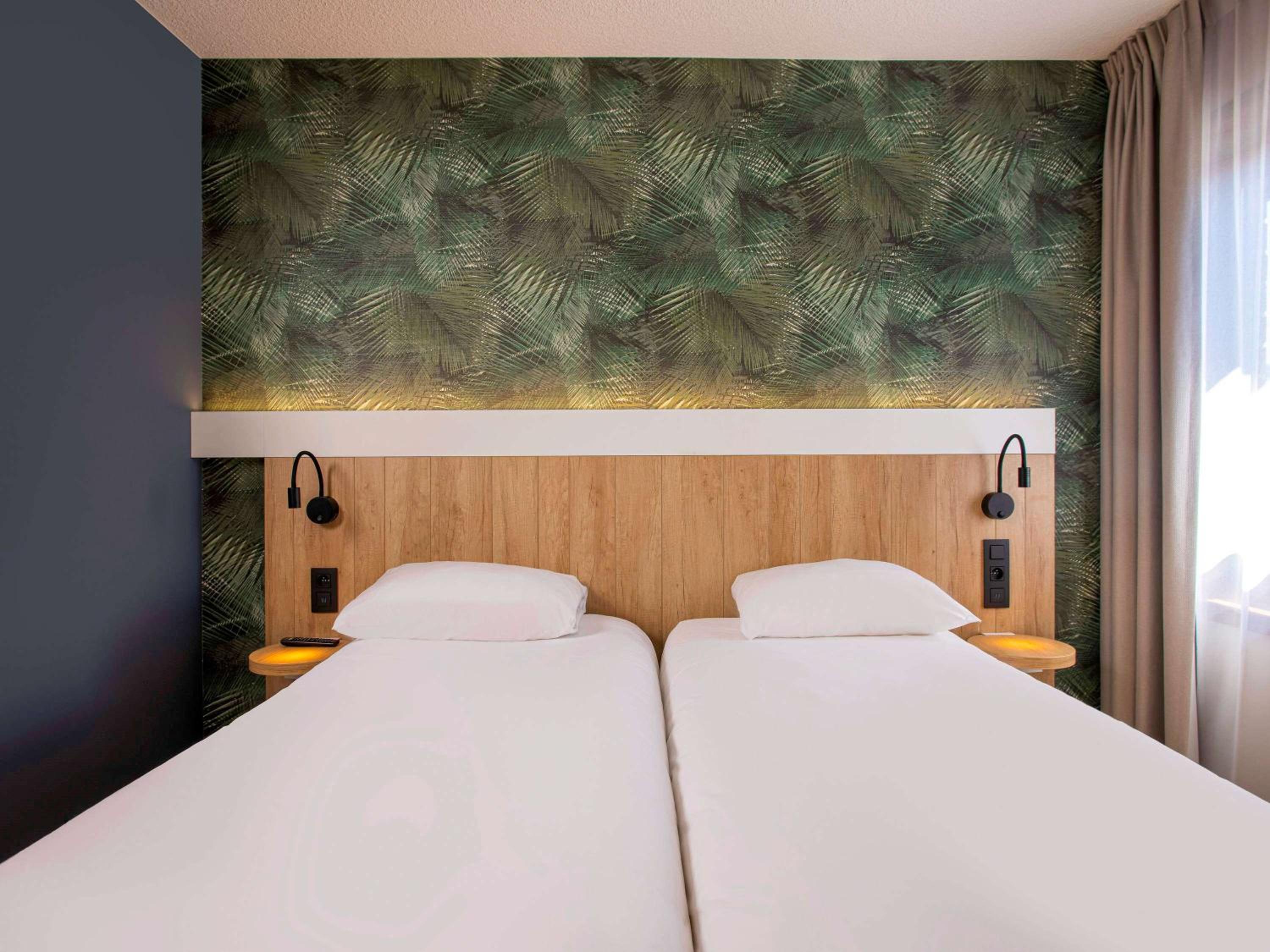 Room with Double or Twin Beds - Photo 5