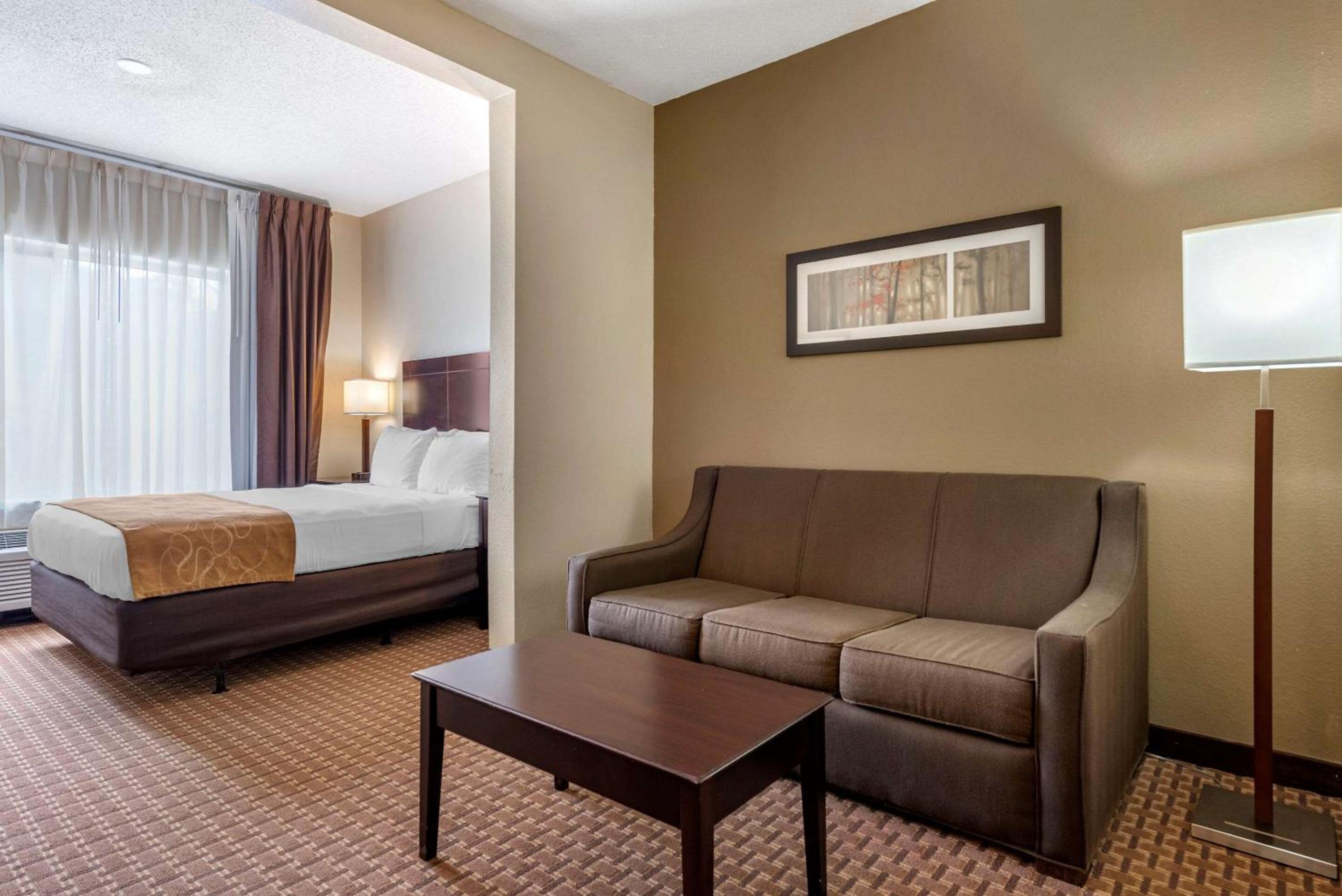 King Suite - Photo 4