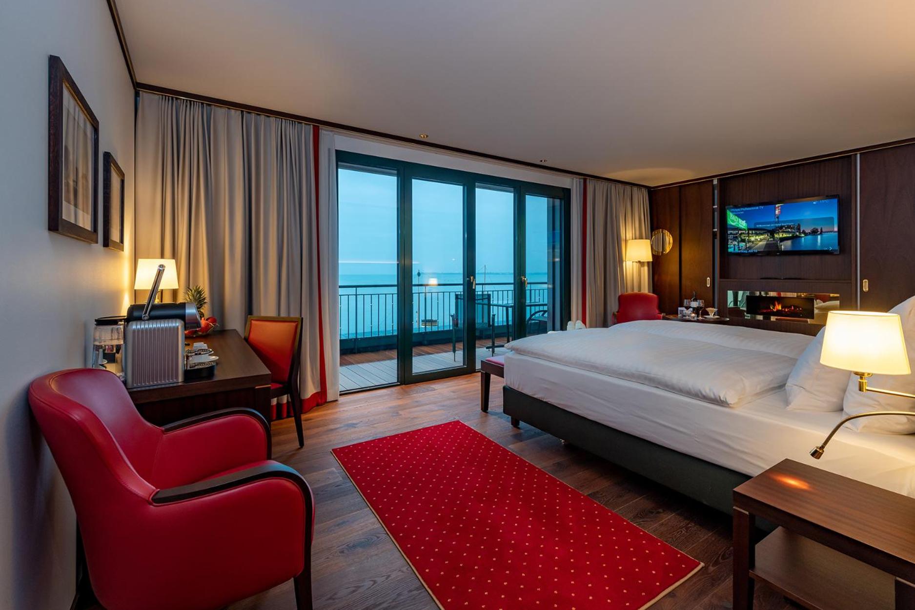 Superior Suite - Photo 3