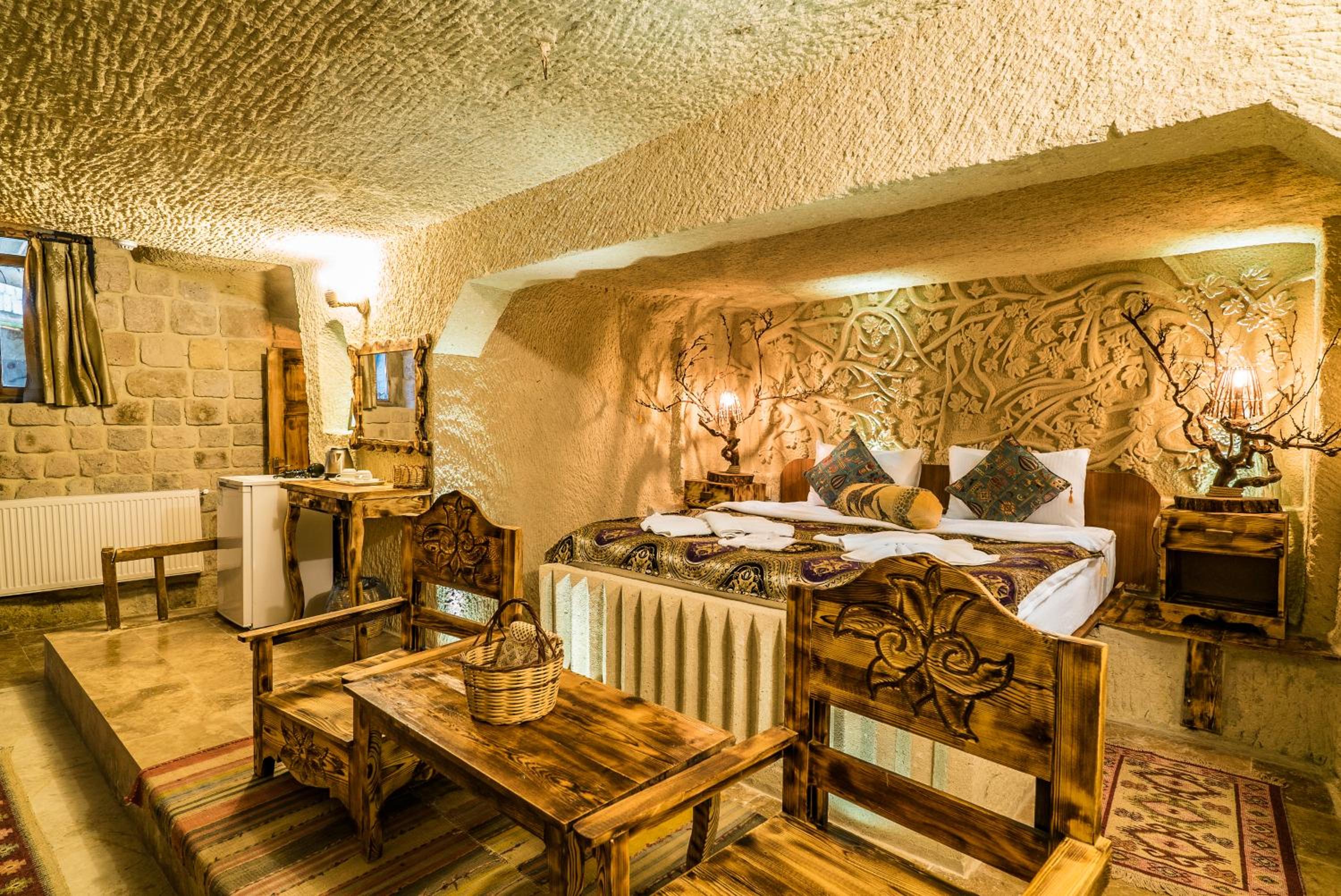 Deluxe Suite - Photo 1