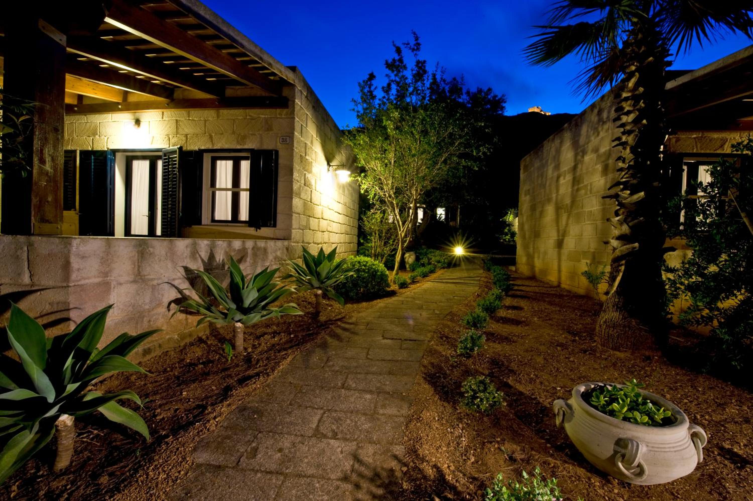 Studio (3 Adults) - Photo 2