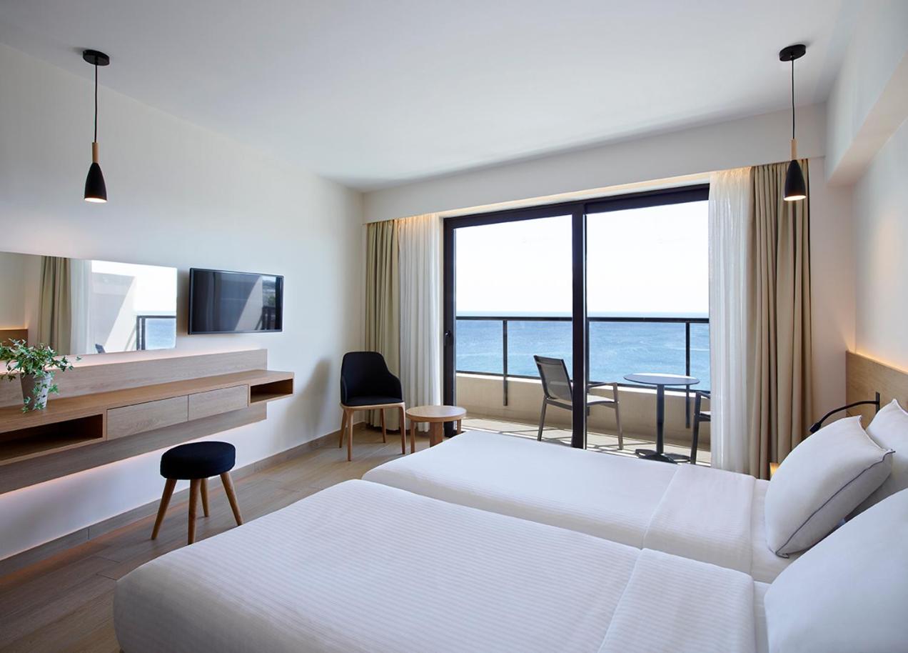 Superior Double or Twin Room with Sea View photo 1