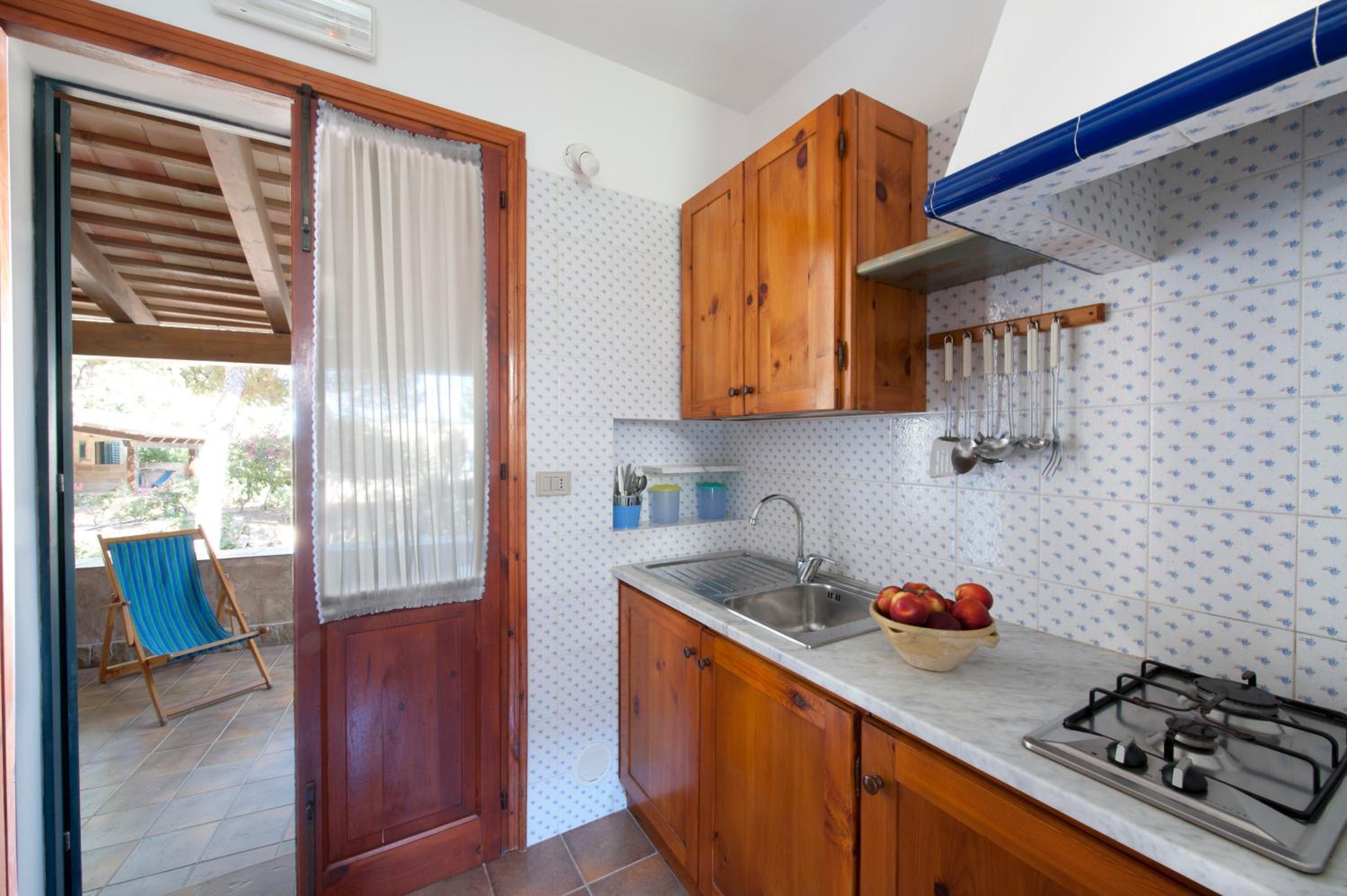 One-Bedroom Apartment (3 Adults) - Photo 3
