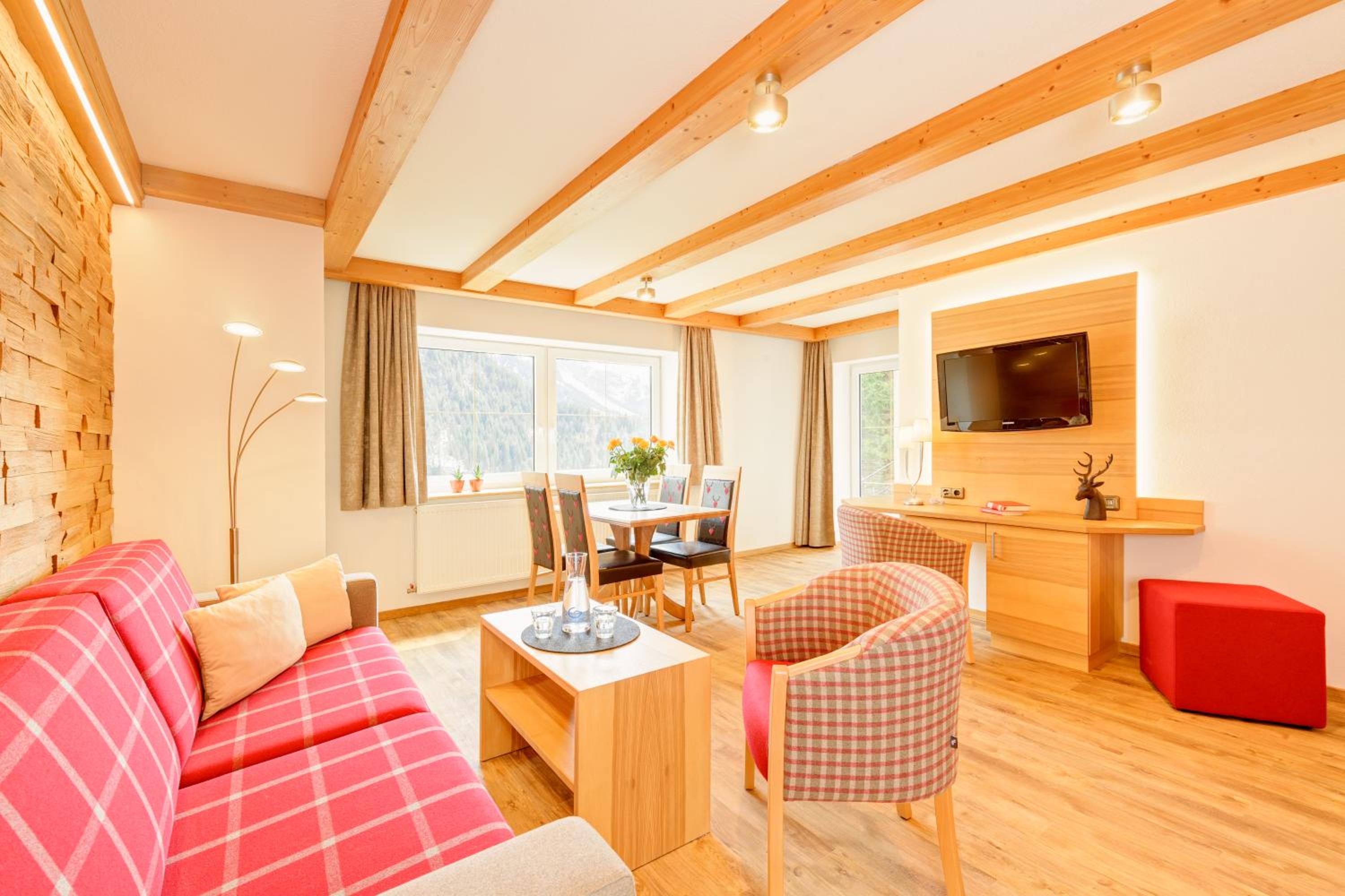One bedroom suite in the Rosenhof Chalet