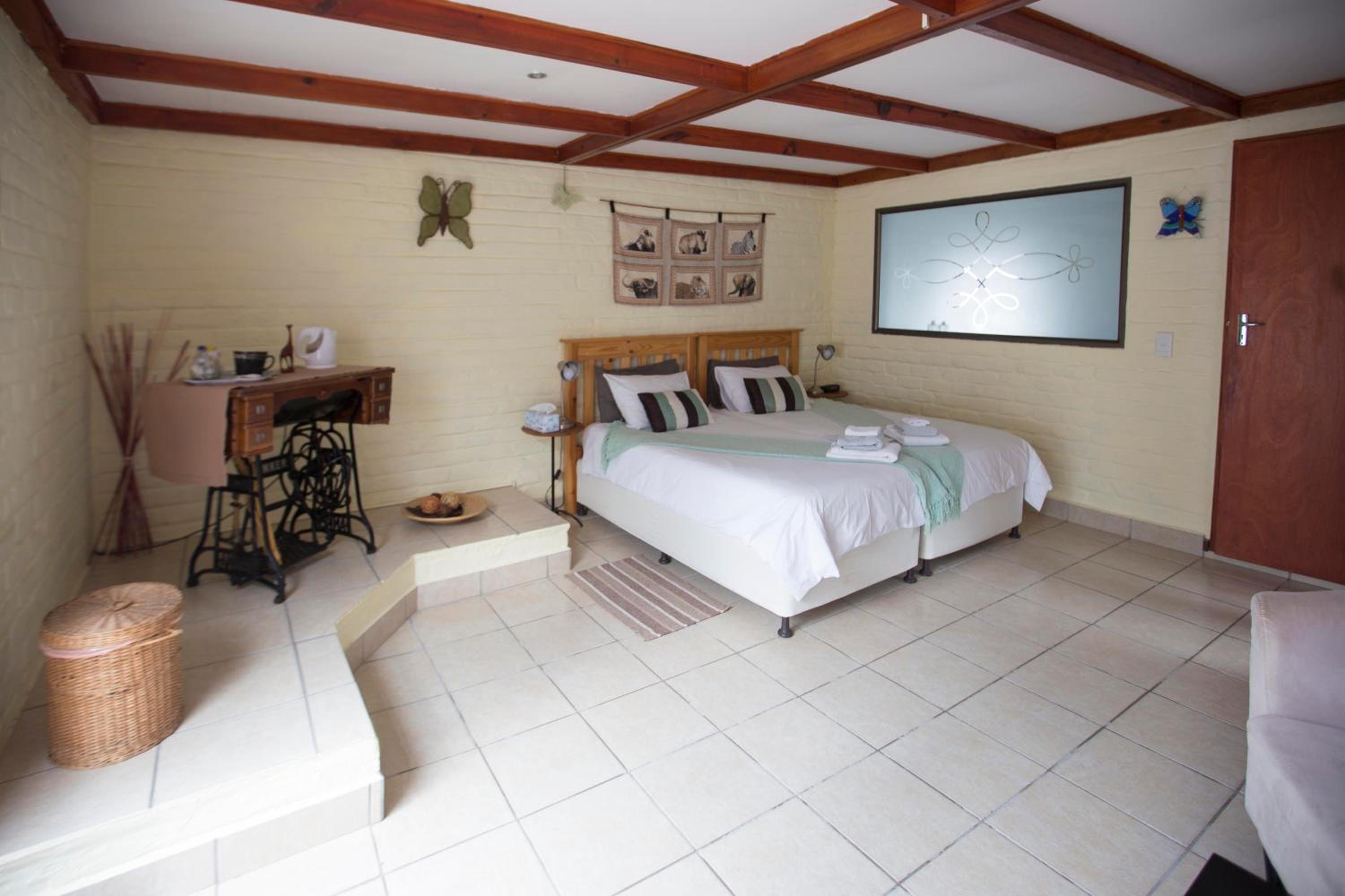 Standard Double or Twin Room with Garden View photo 1