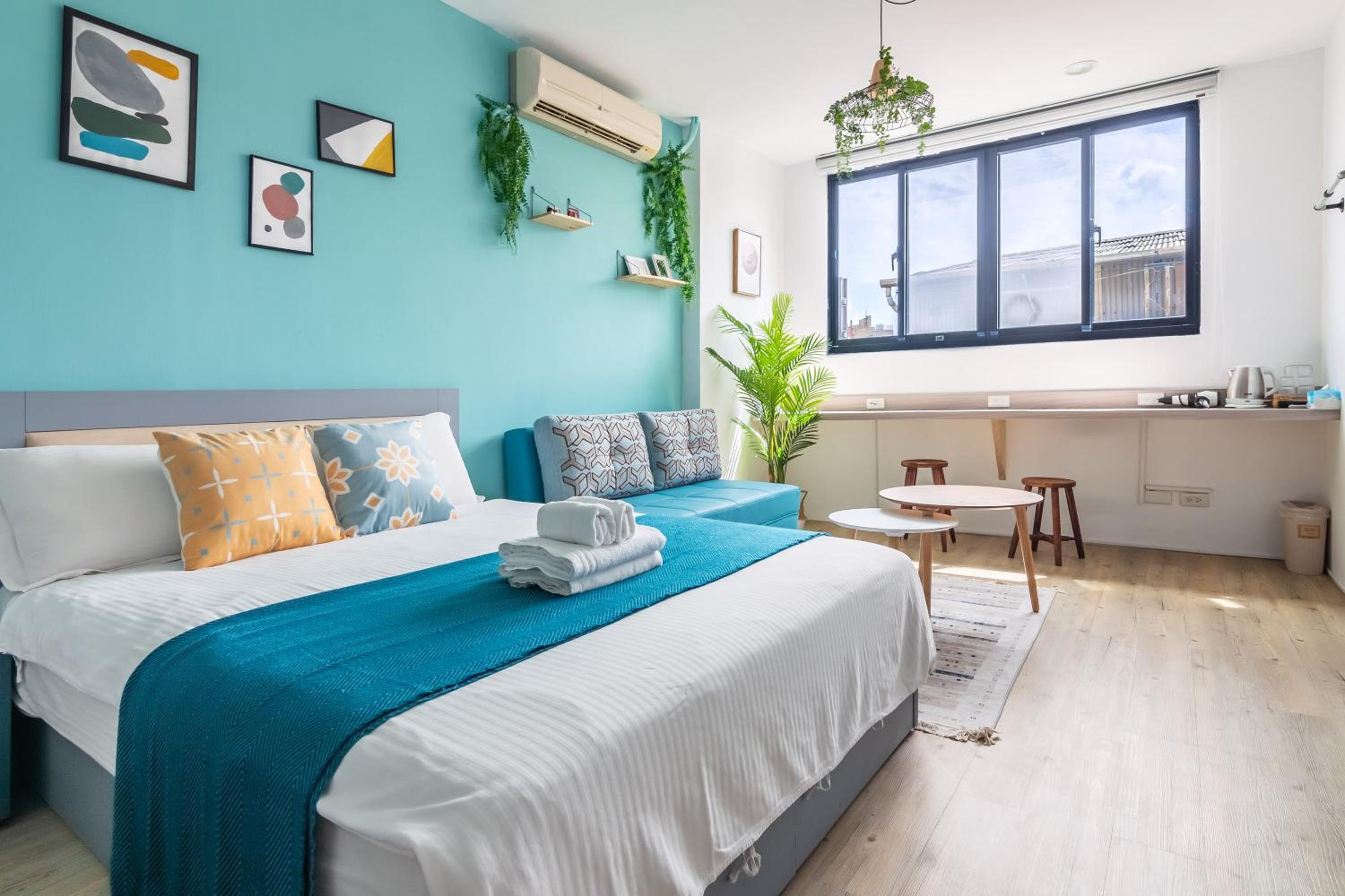 Standard Twin Room - Photo 1