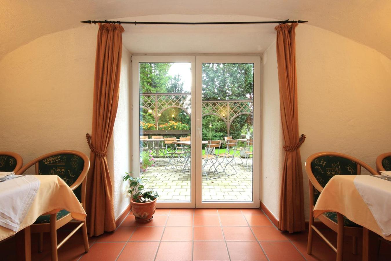 Double Room - Photo 6