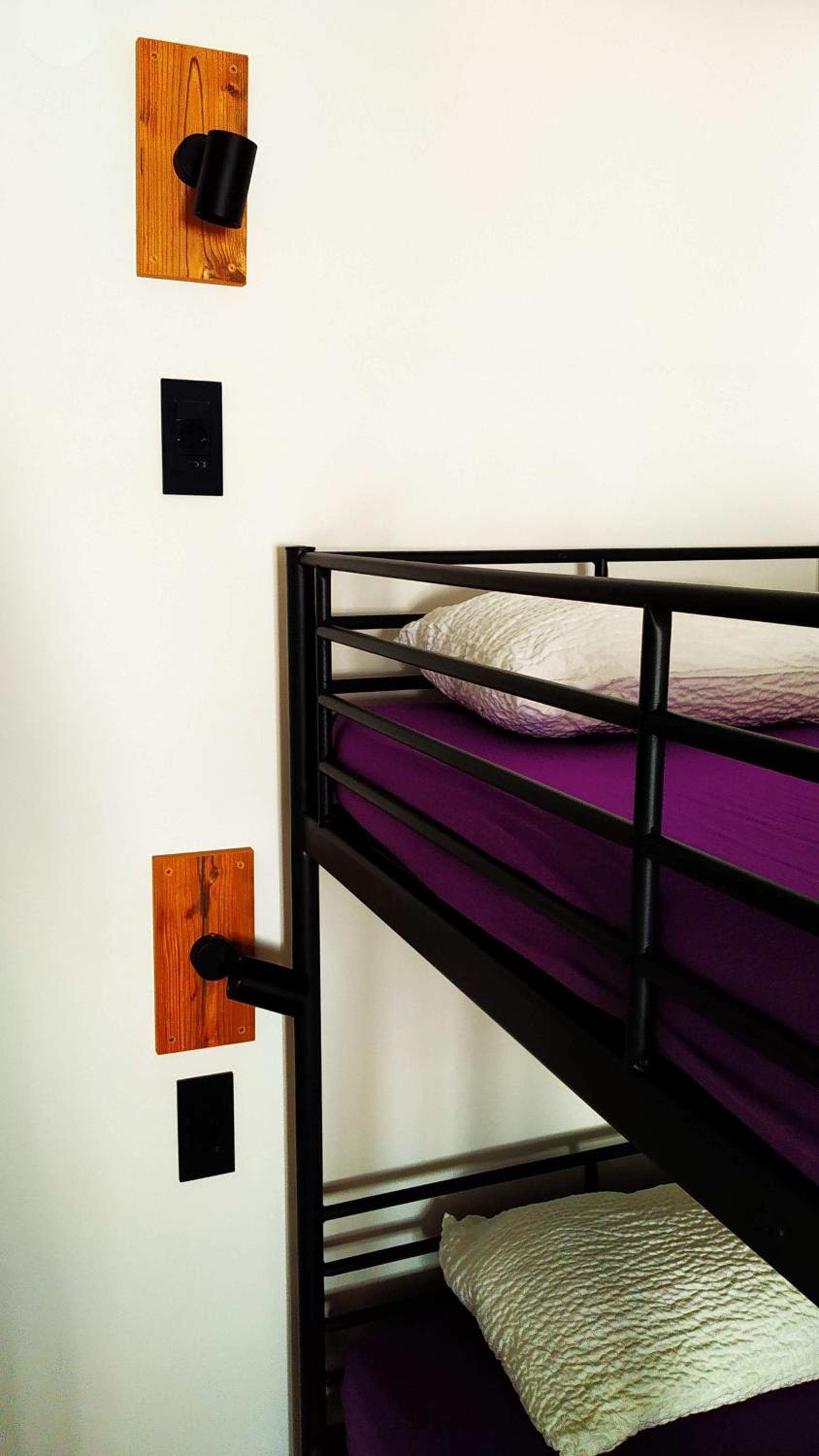 Bed in 6-Bed Mixed Dormitory Room photo 1
