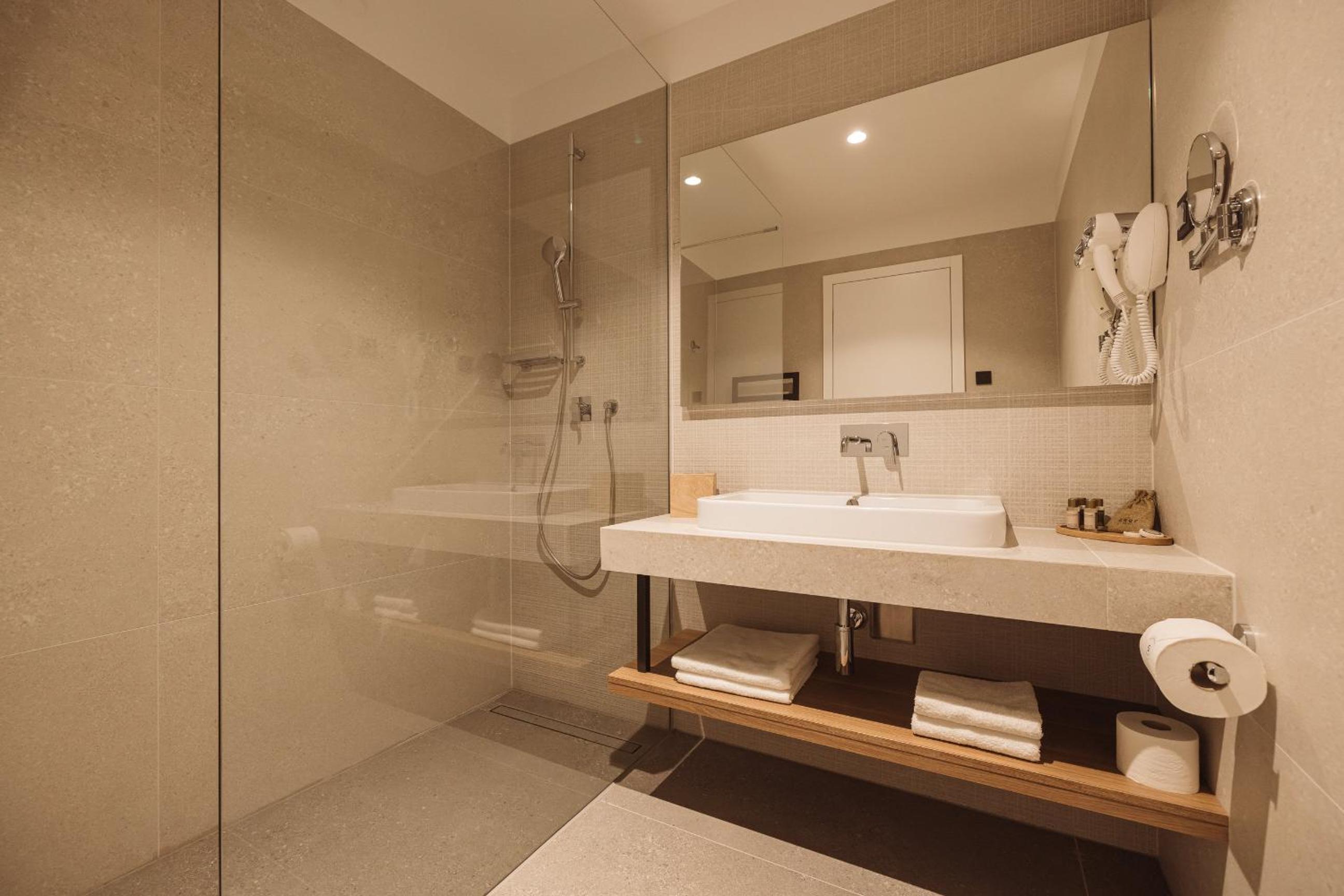 Superior Double Room - Photo 2