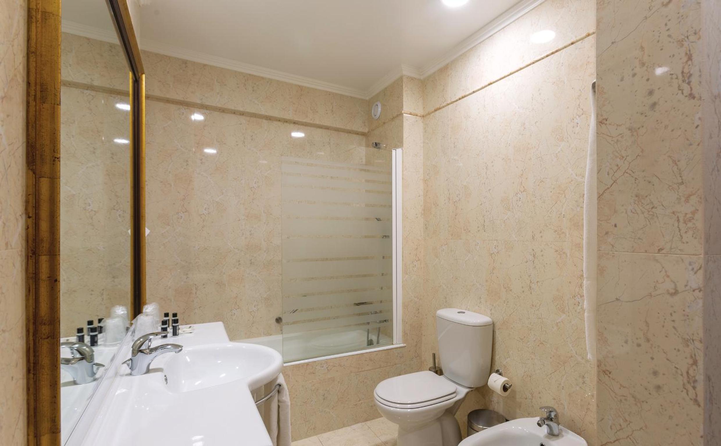 Royal Suite - Photo 11