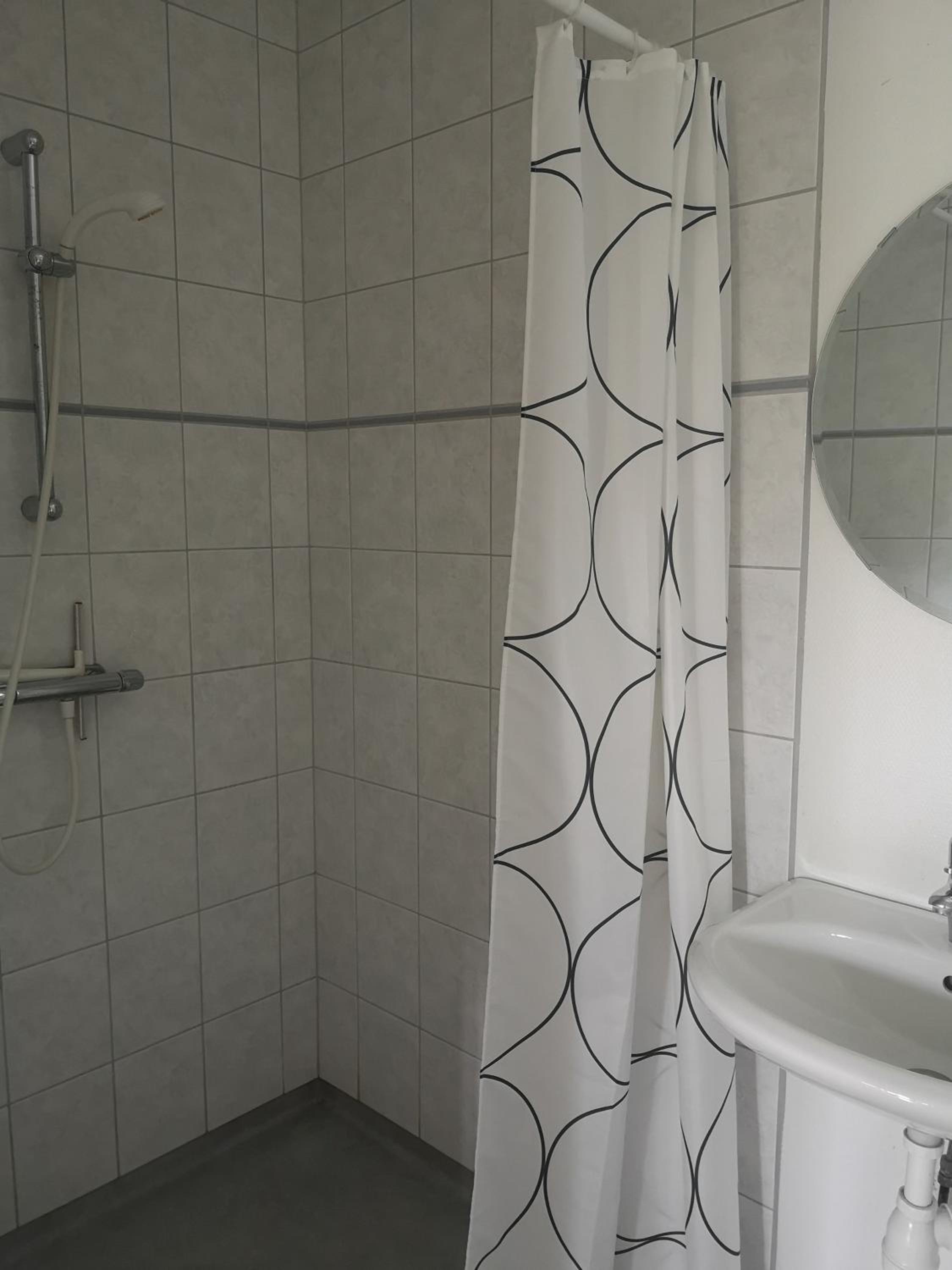 Triple Room with Bathroom - Photo 1