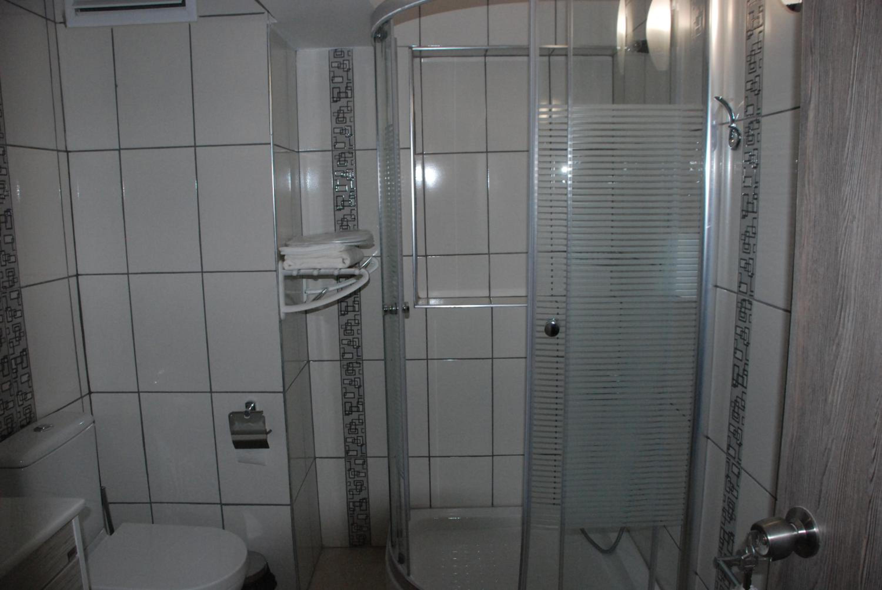 One-Bedroom Apartment - Photo 13
