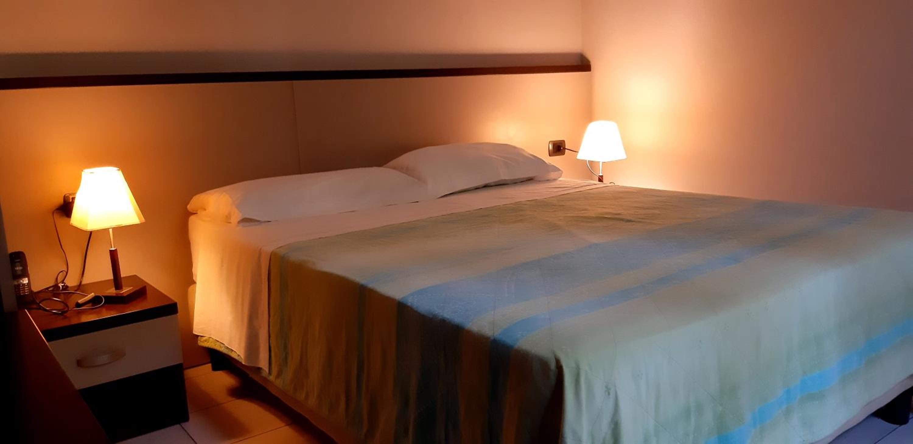 Quarto Duplo Econômico