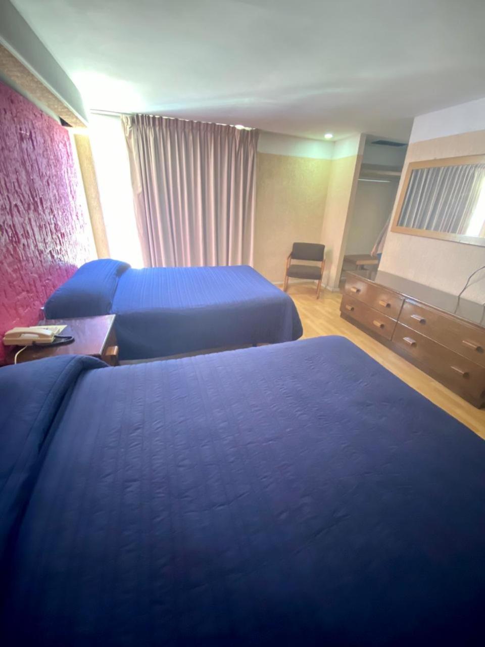 Double Room with Two Double Beds photo 1