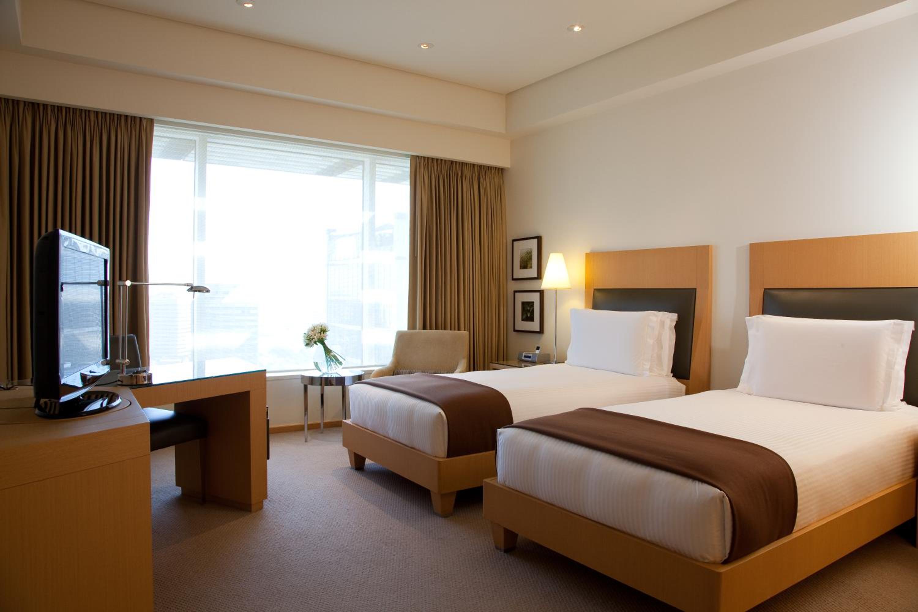 Twin Room with Bridge View - Photo 1