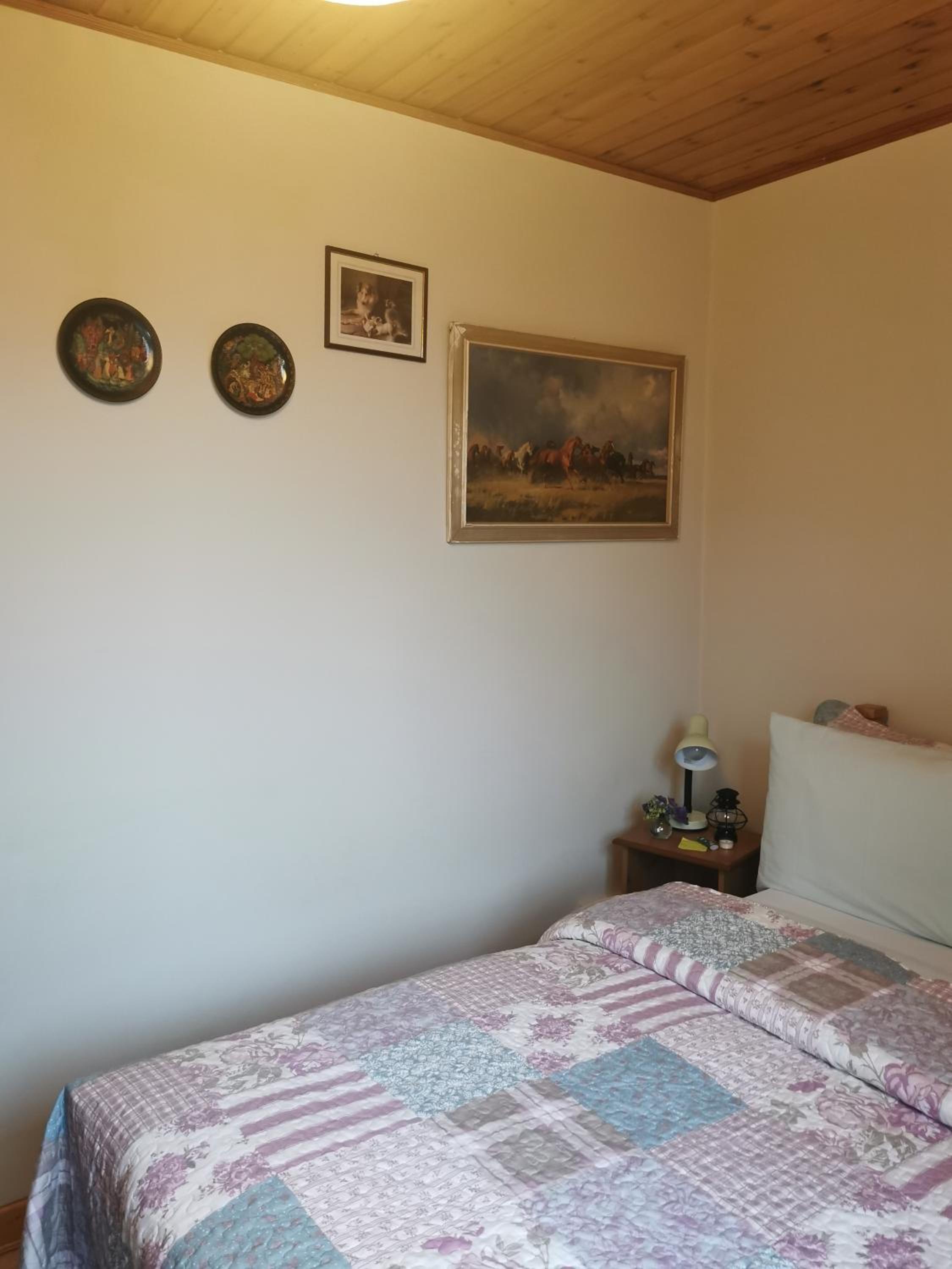 Double Room With Shared Bathroom photo 2