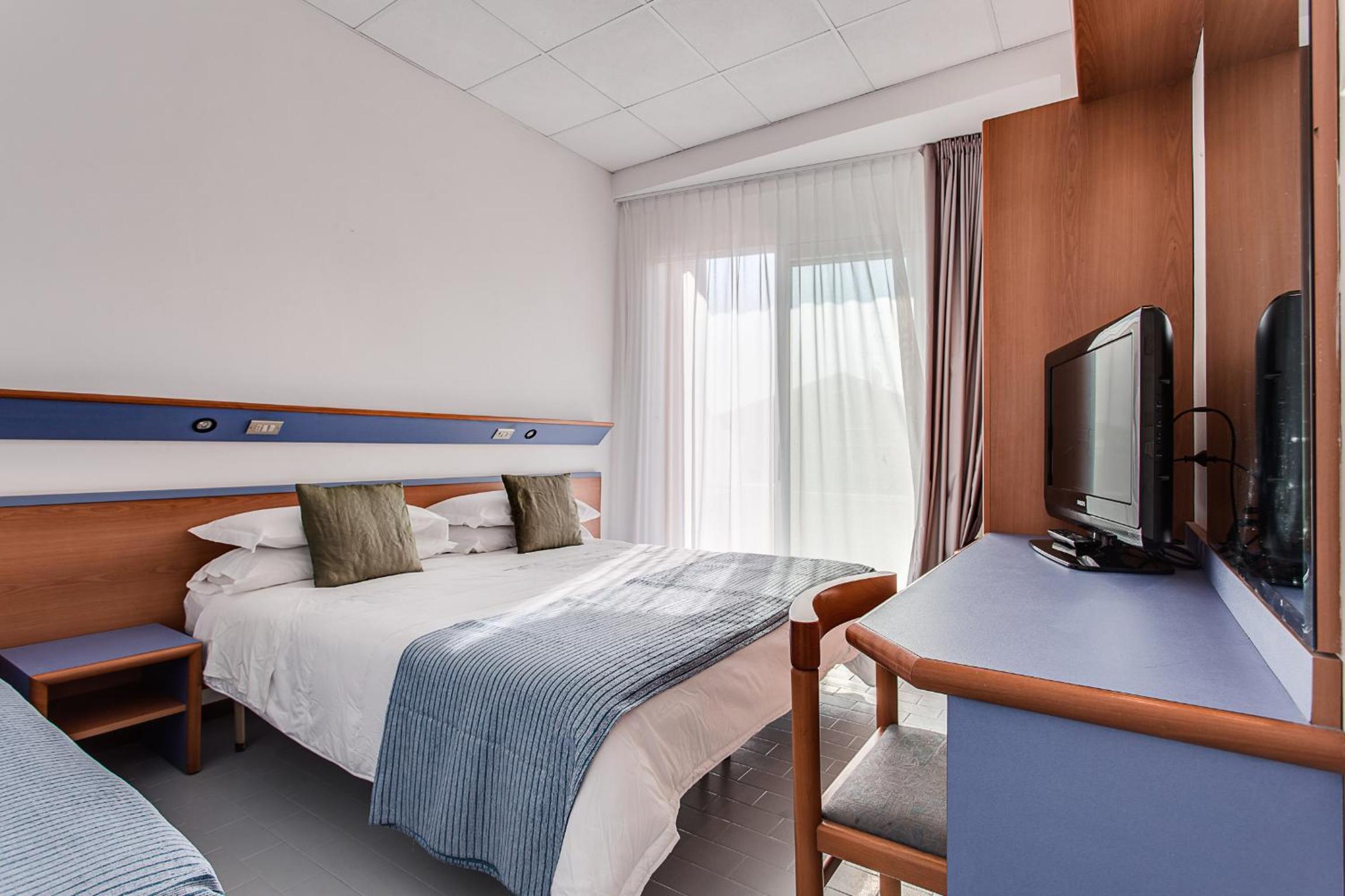 Double Room With Balcony And Sea View