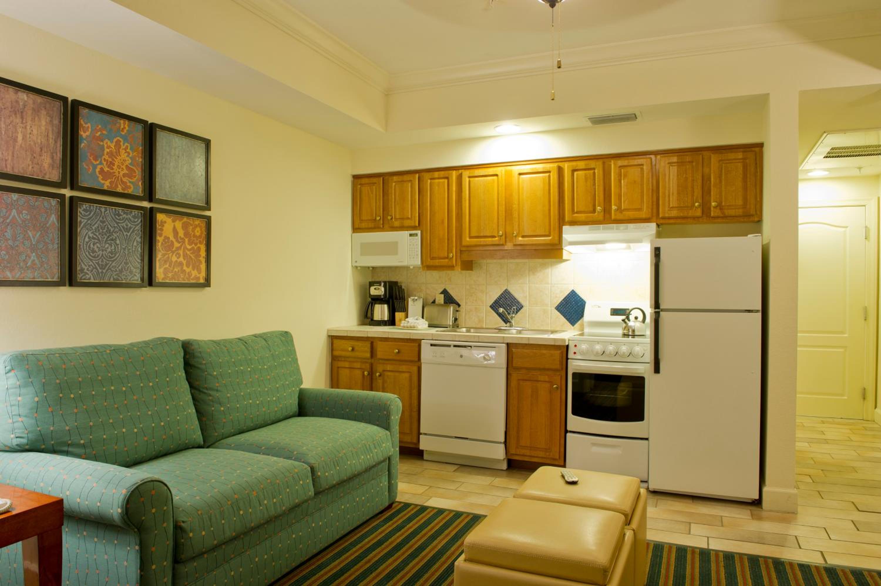 One-Bedroom King Suite