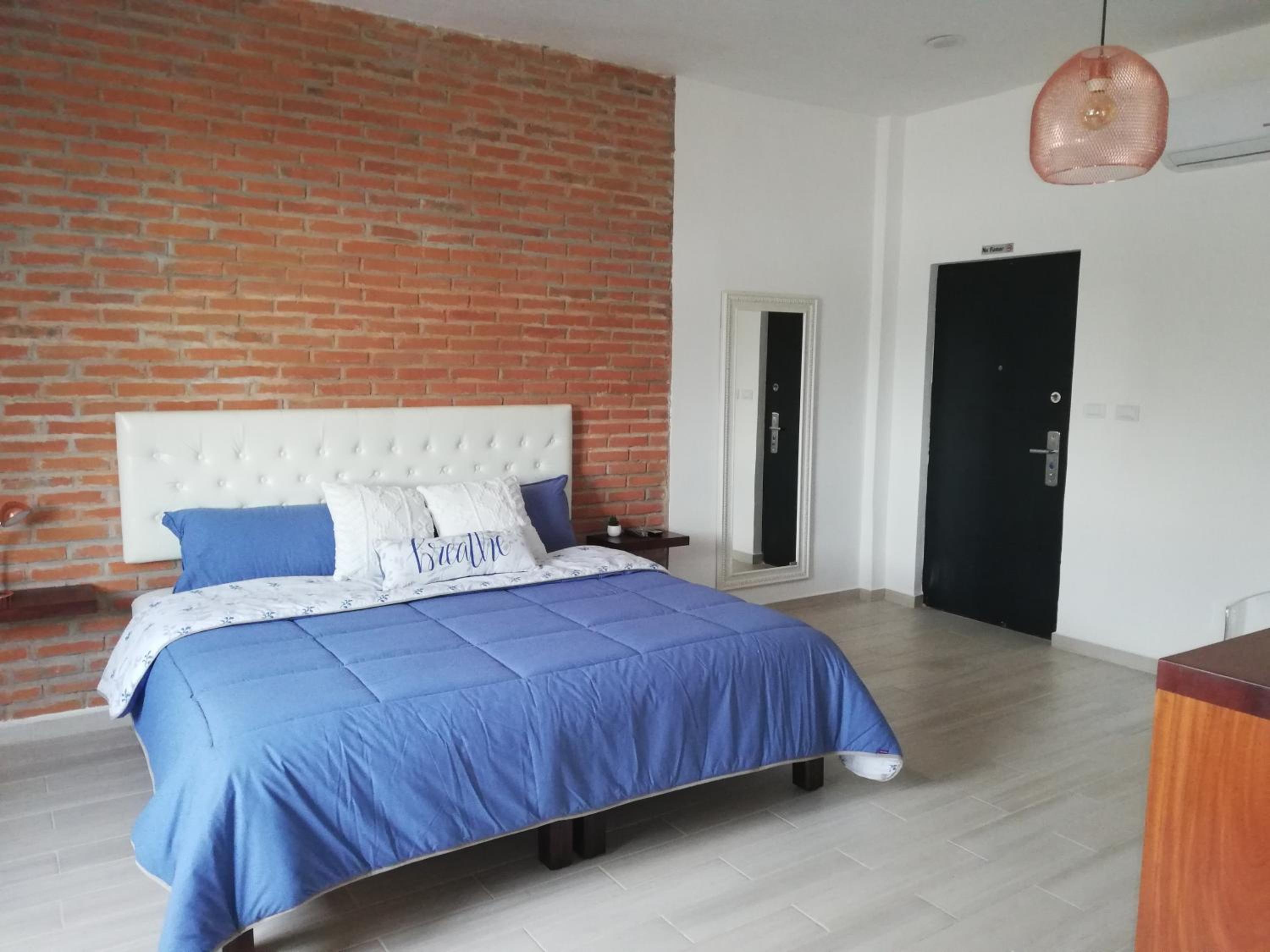King Studio with Sofa Bed - Photo 1