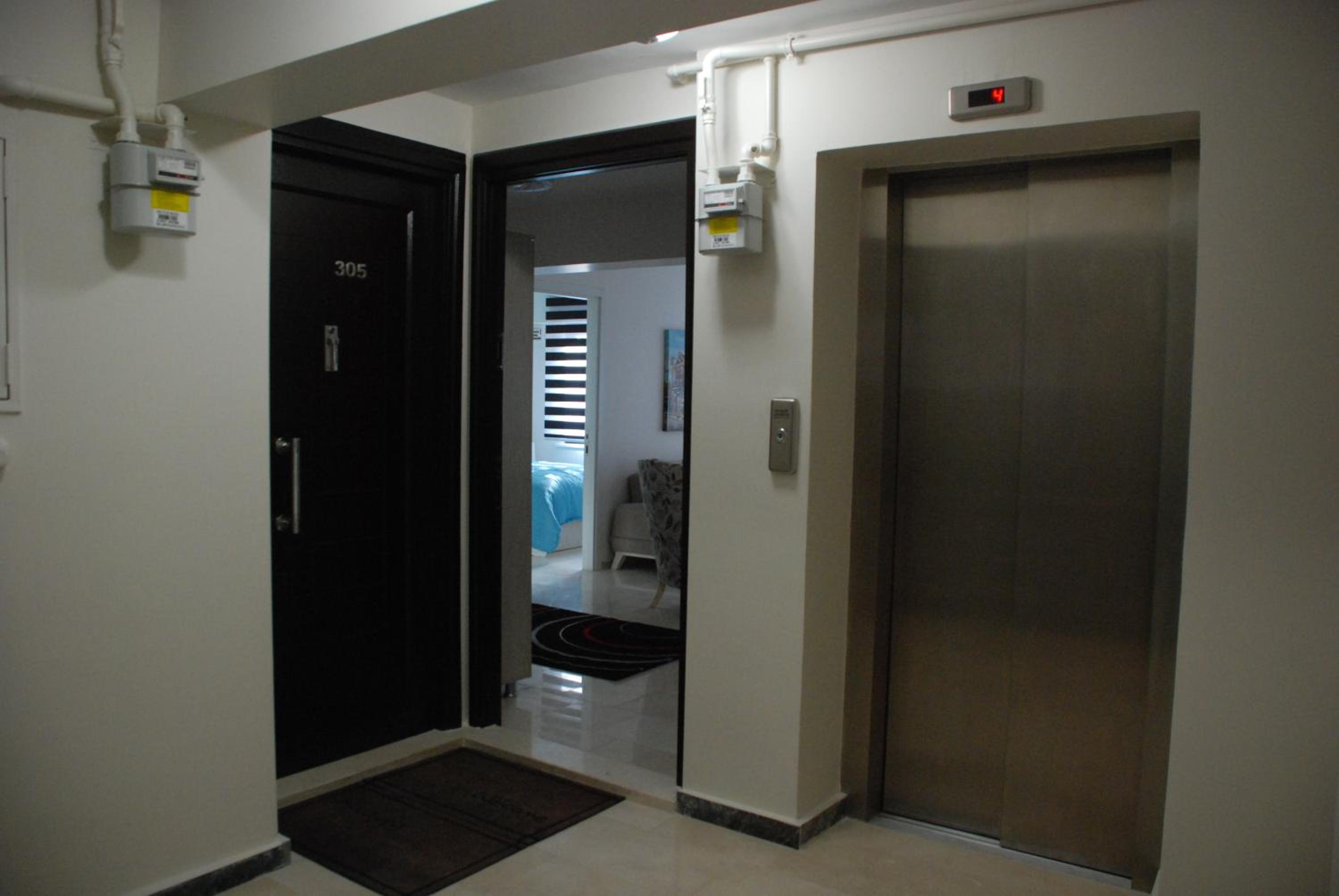 One-Bedroom Apartment - Photo 20