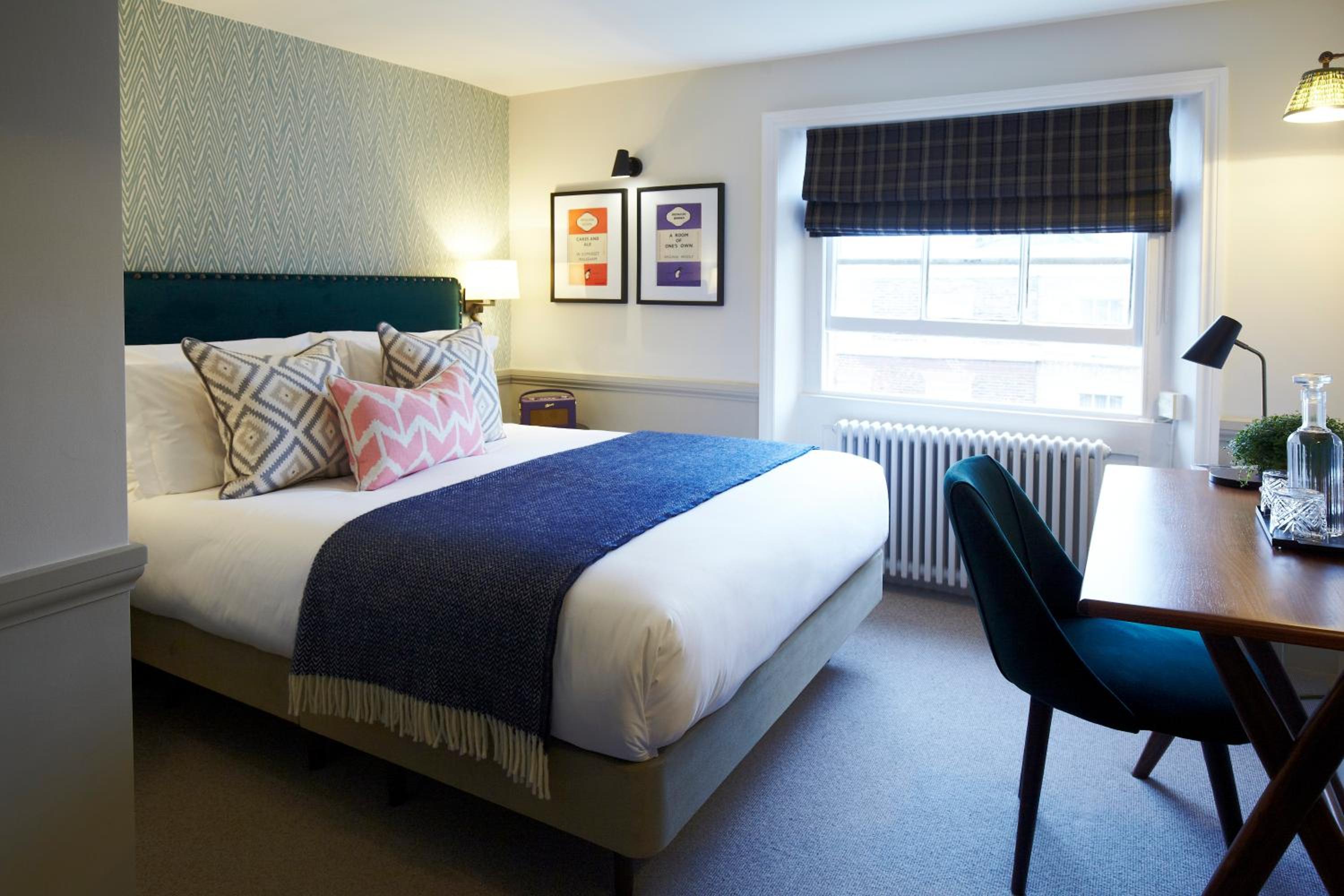 Standard Double Room photo 3