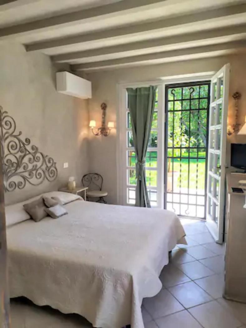 King Room with Garden View photo 2