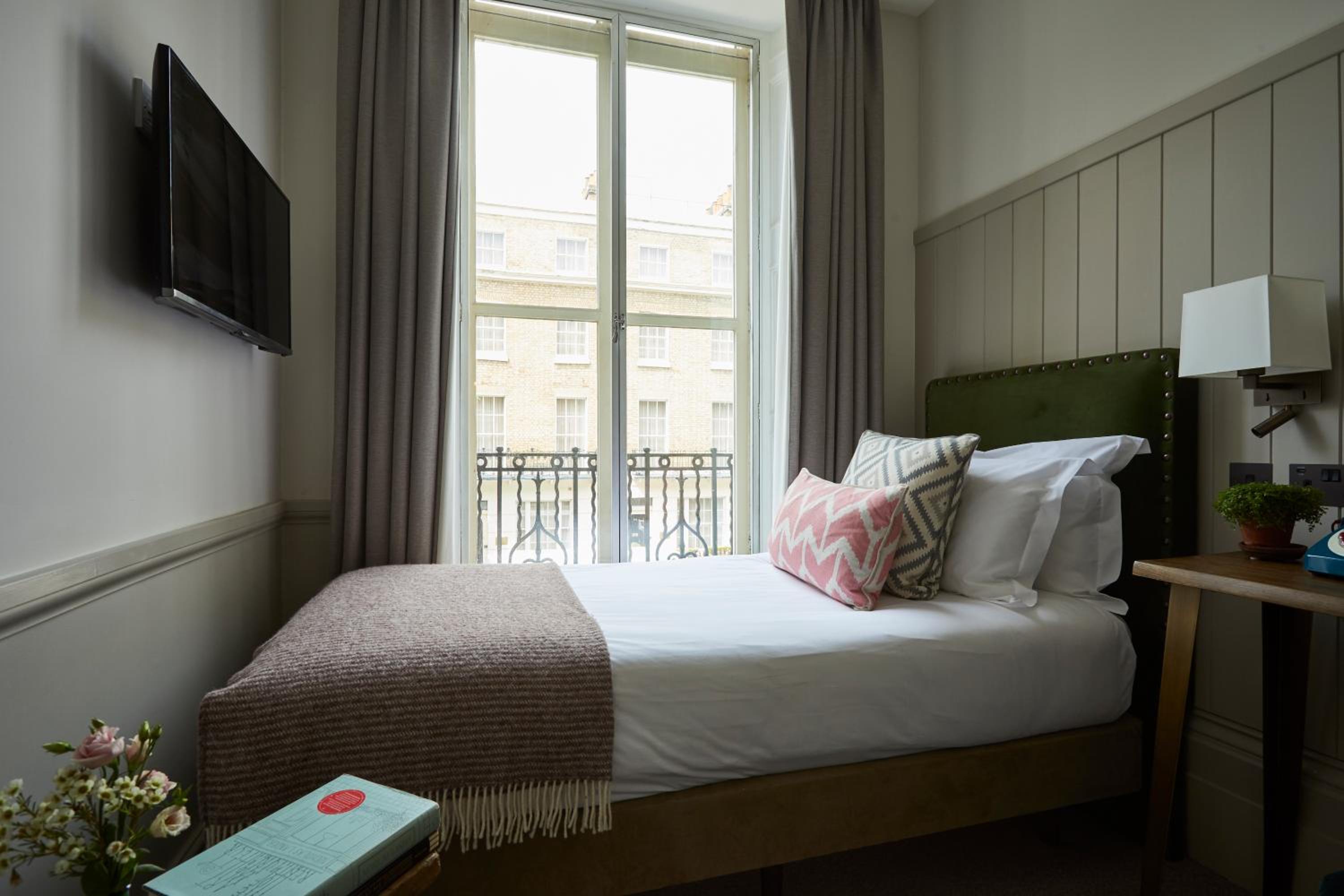 Single Room photo 1