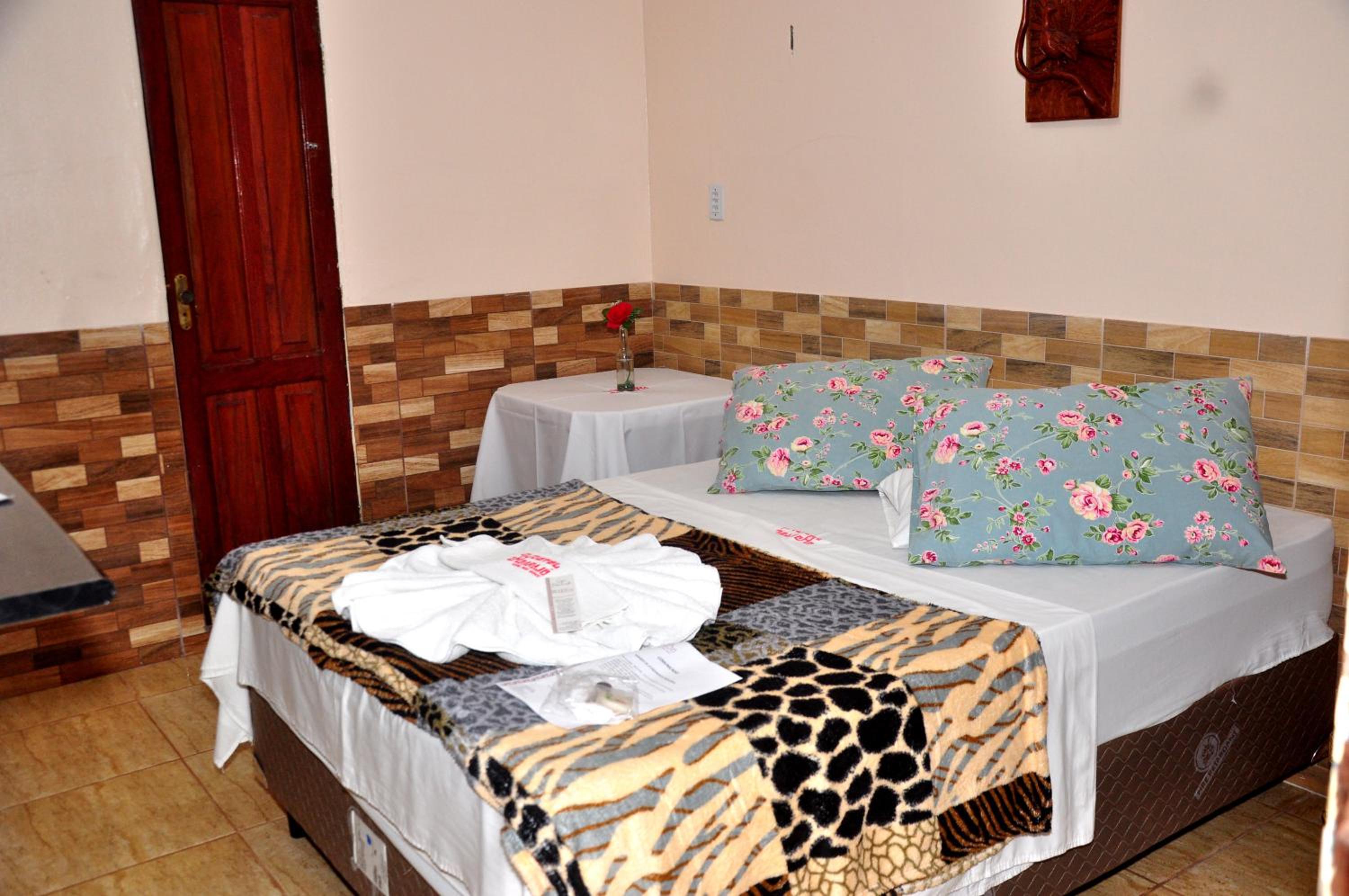 Double Room - Photo 7