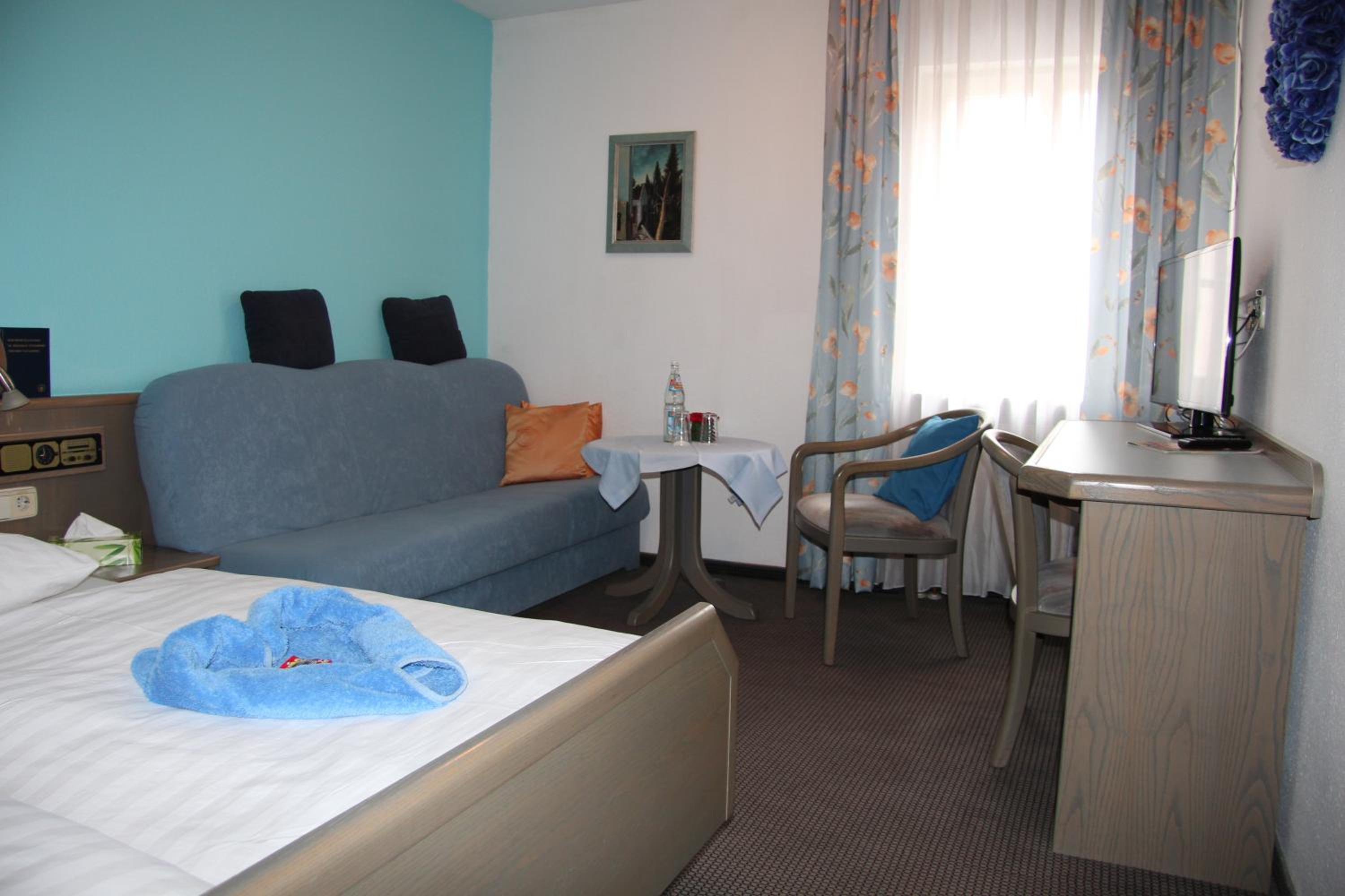 Deluxe Double Room - Photo 10