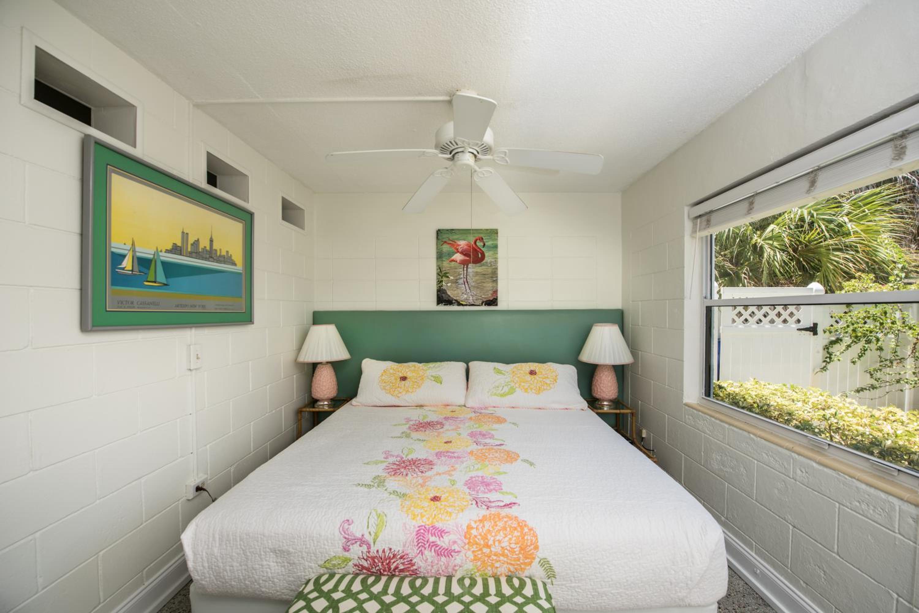 King Suite with Pool View photo 1