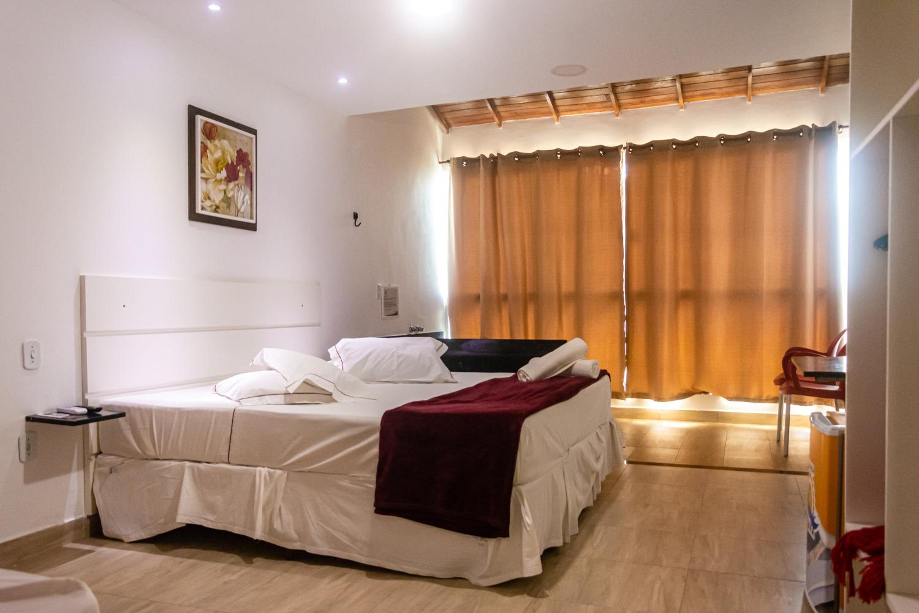 Deluxe Room with Ocean View and Hot Tub - Photo 6