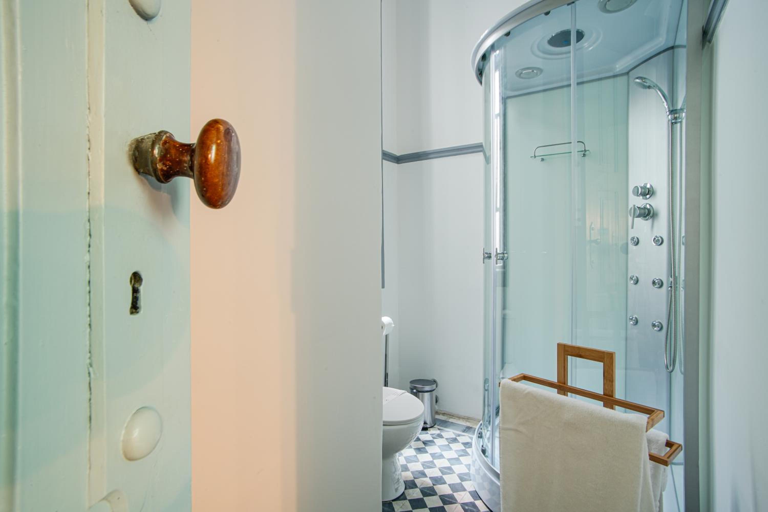 Double Room with Private Bathroom photo 3