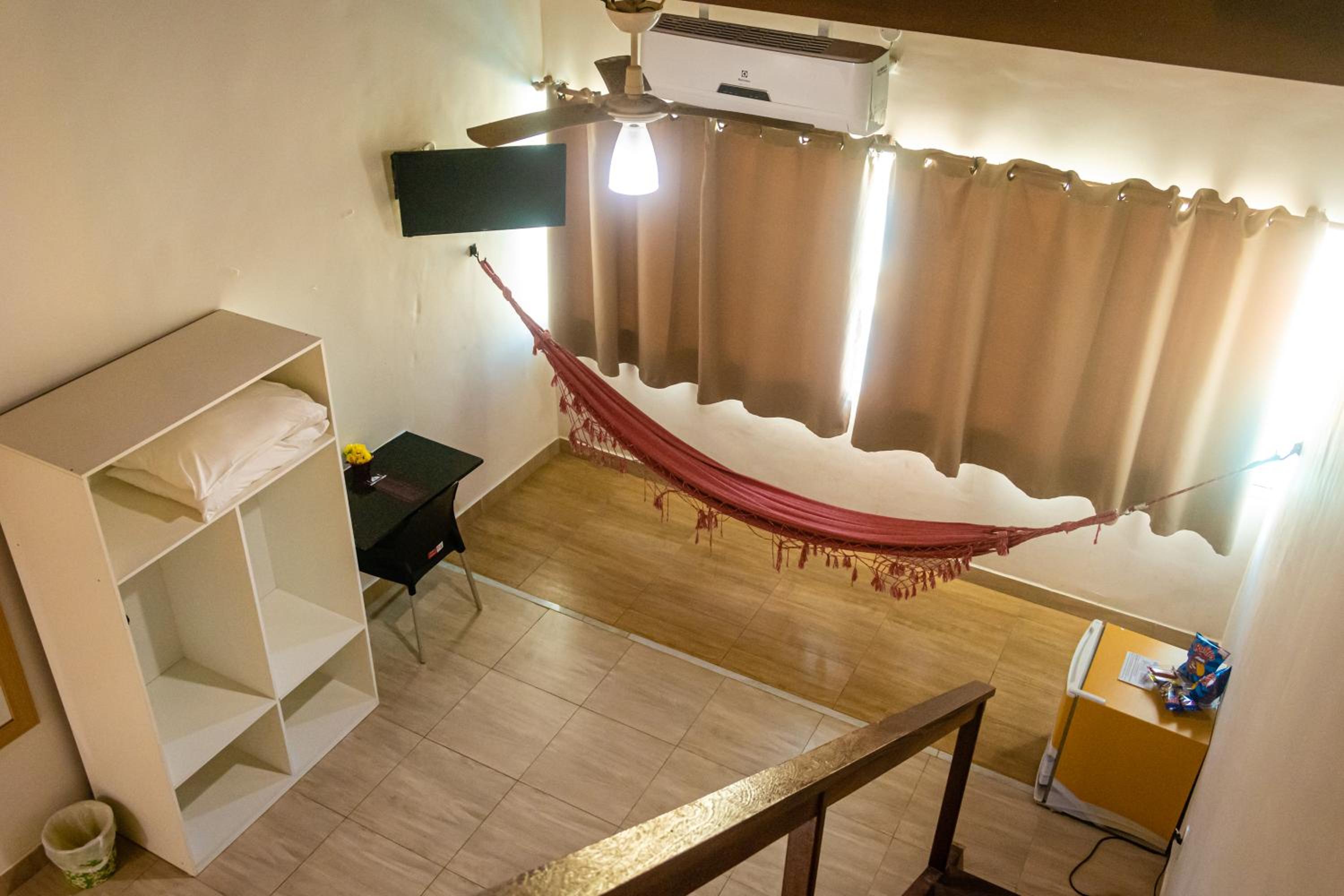 Mezzanine - Photo 3