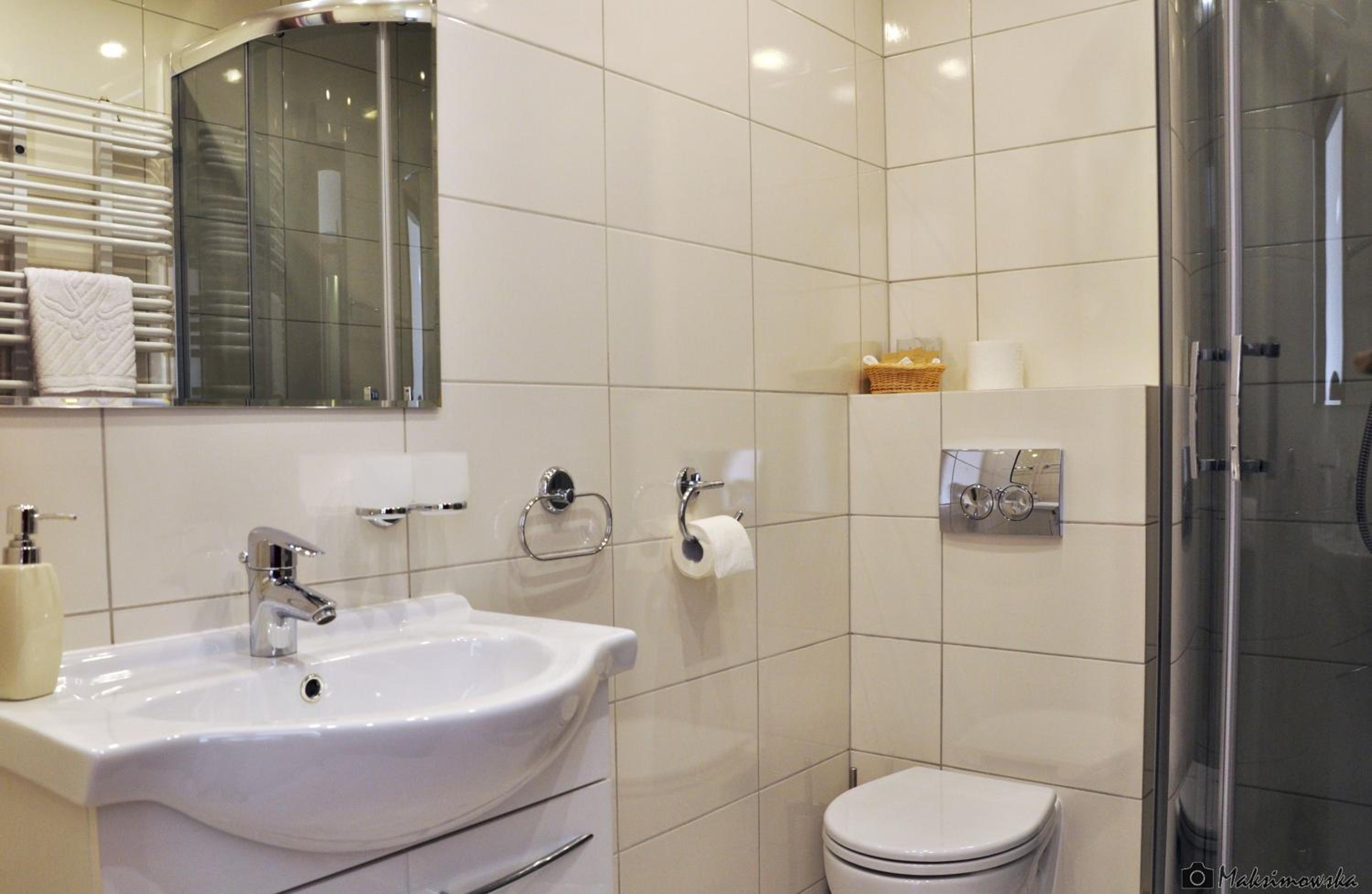 Standard Double or Twin Room - Photo 6