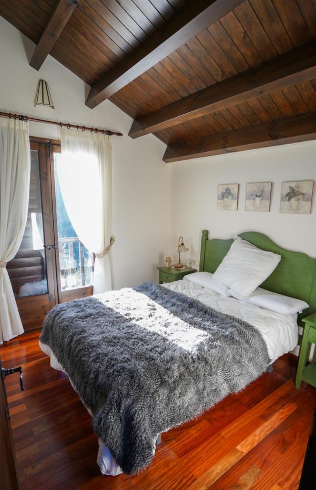Casa de cuatro habitaciones