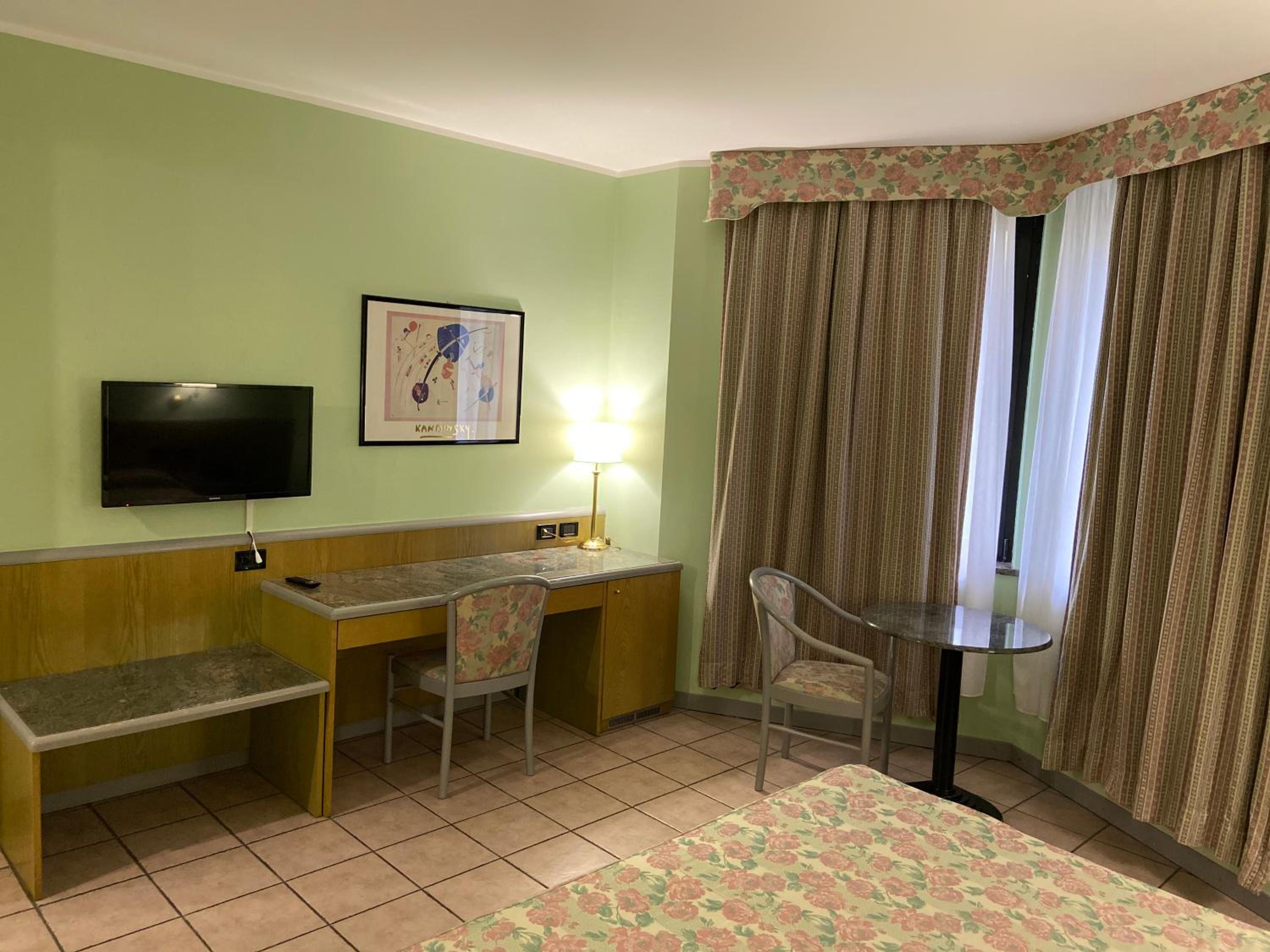 Superior Double or Twin Room photo 2