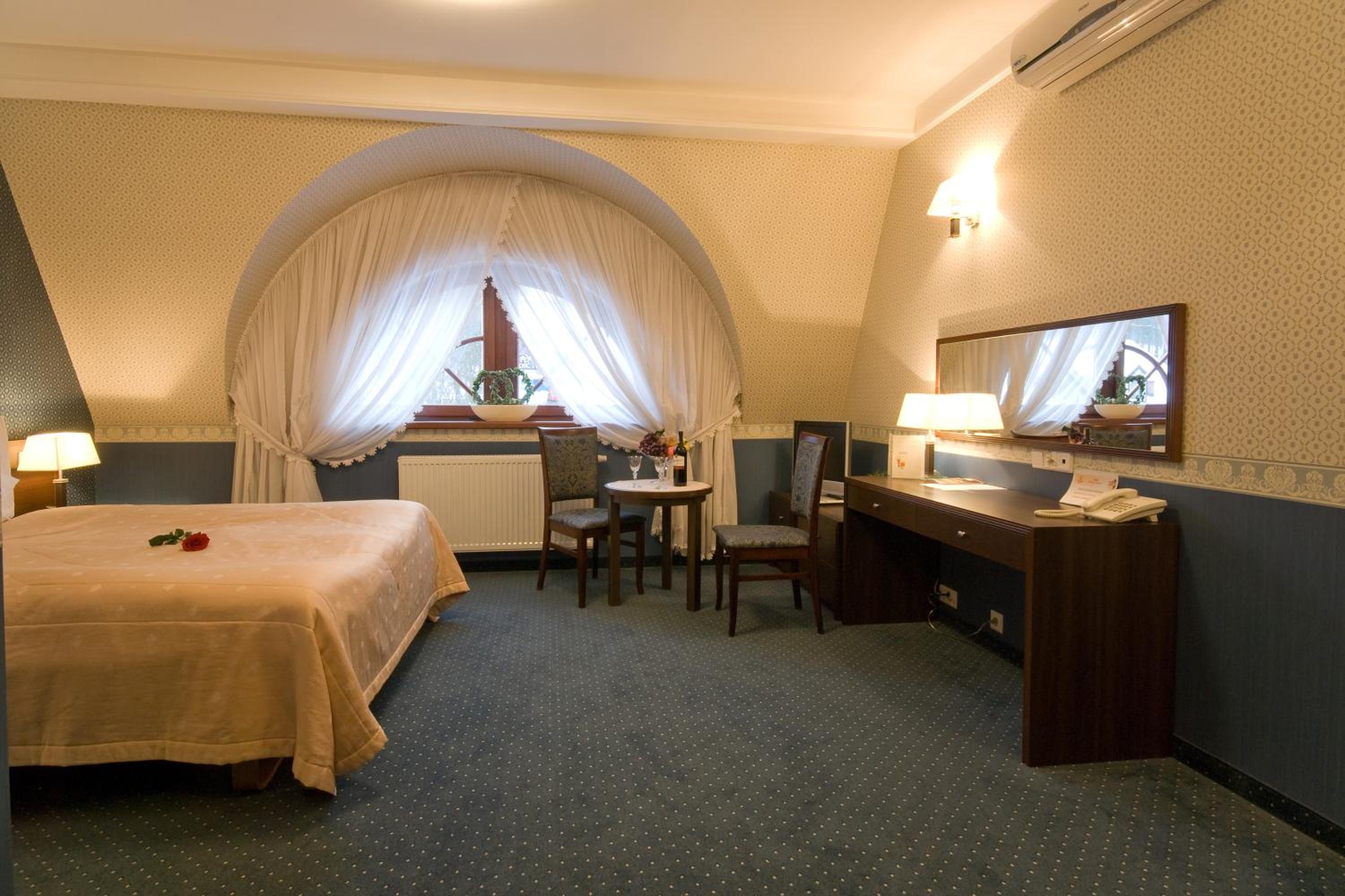 Standard Double Room - Photo 5