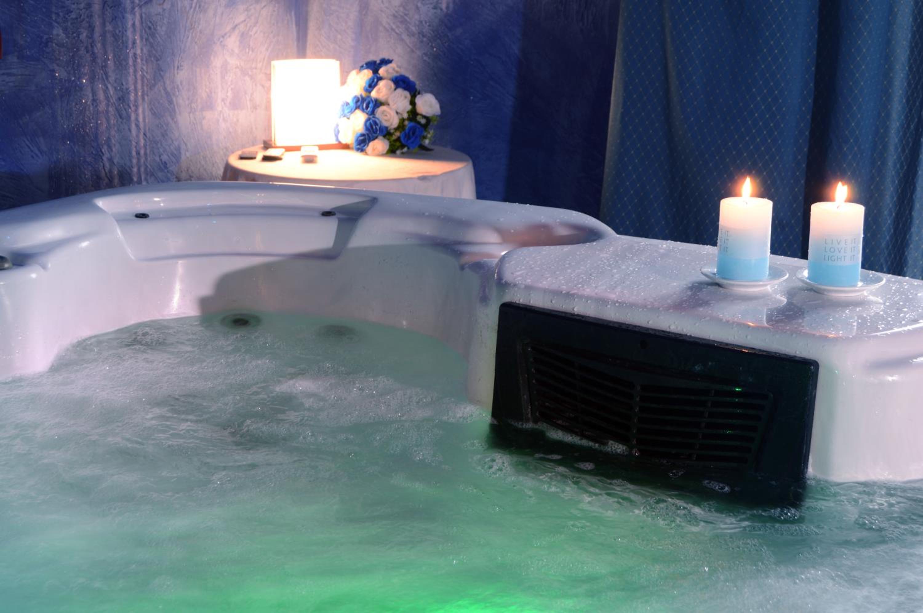 Double Room with Spa Access - Photo 6