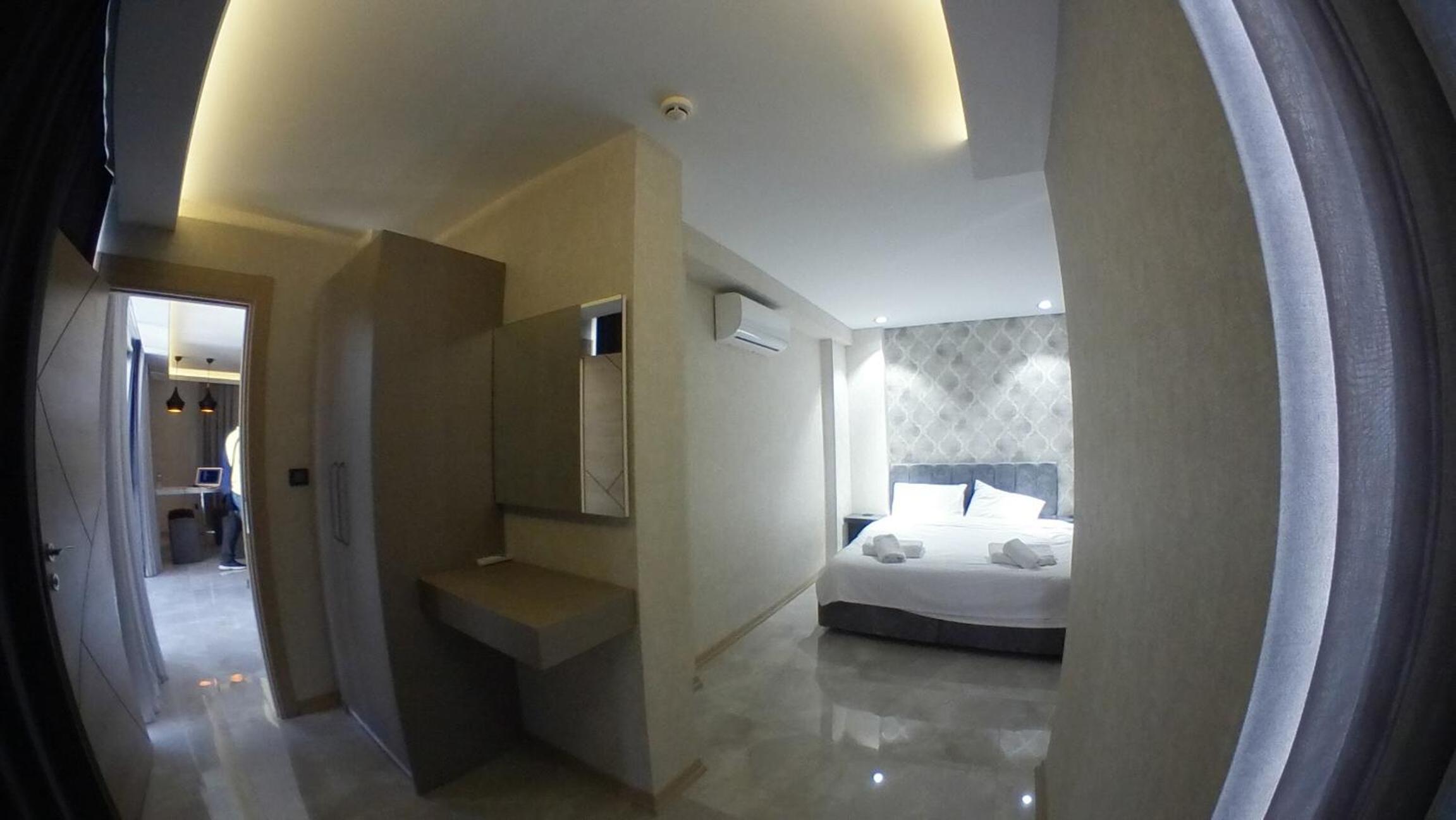 Two-Bedroom Apartment - Photo 5