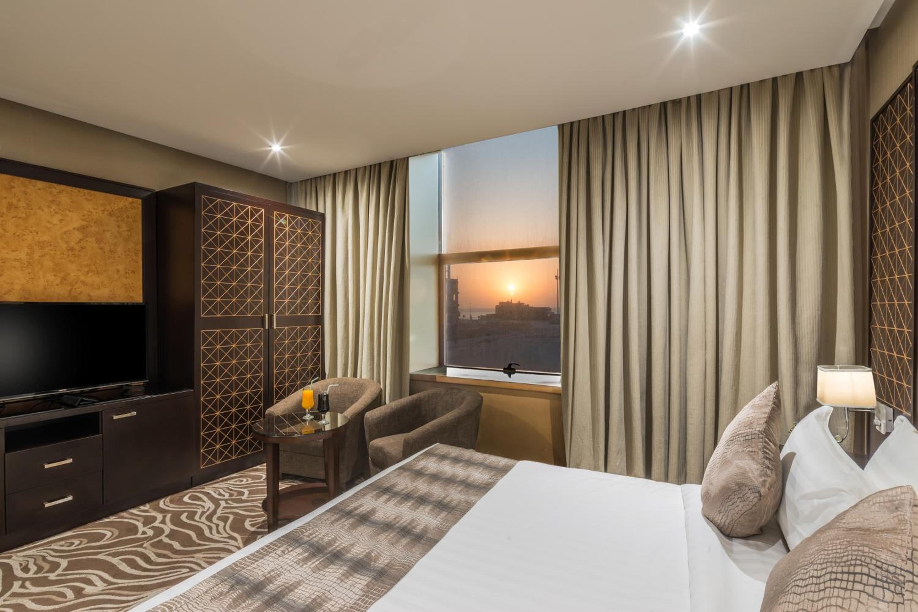Deluxe Double Room with Sea View photo 2