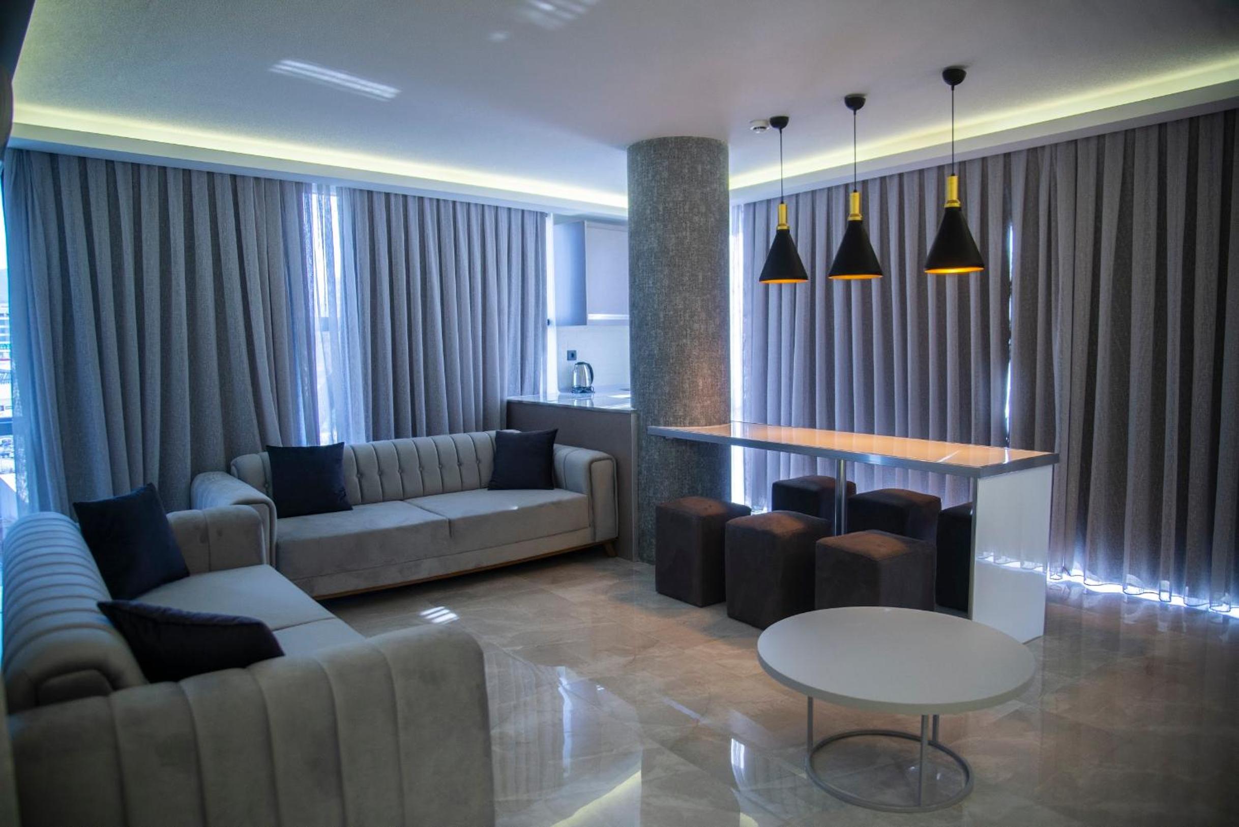 Three-Bedroom Apartment - Photo 11