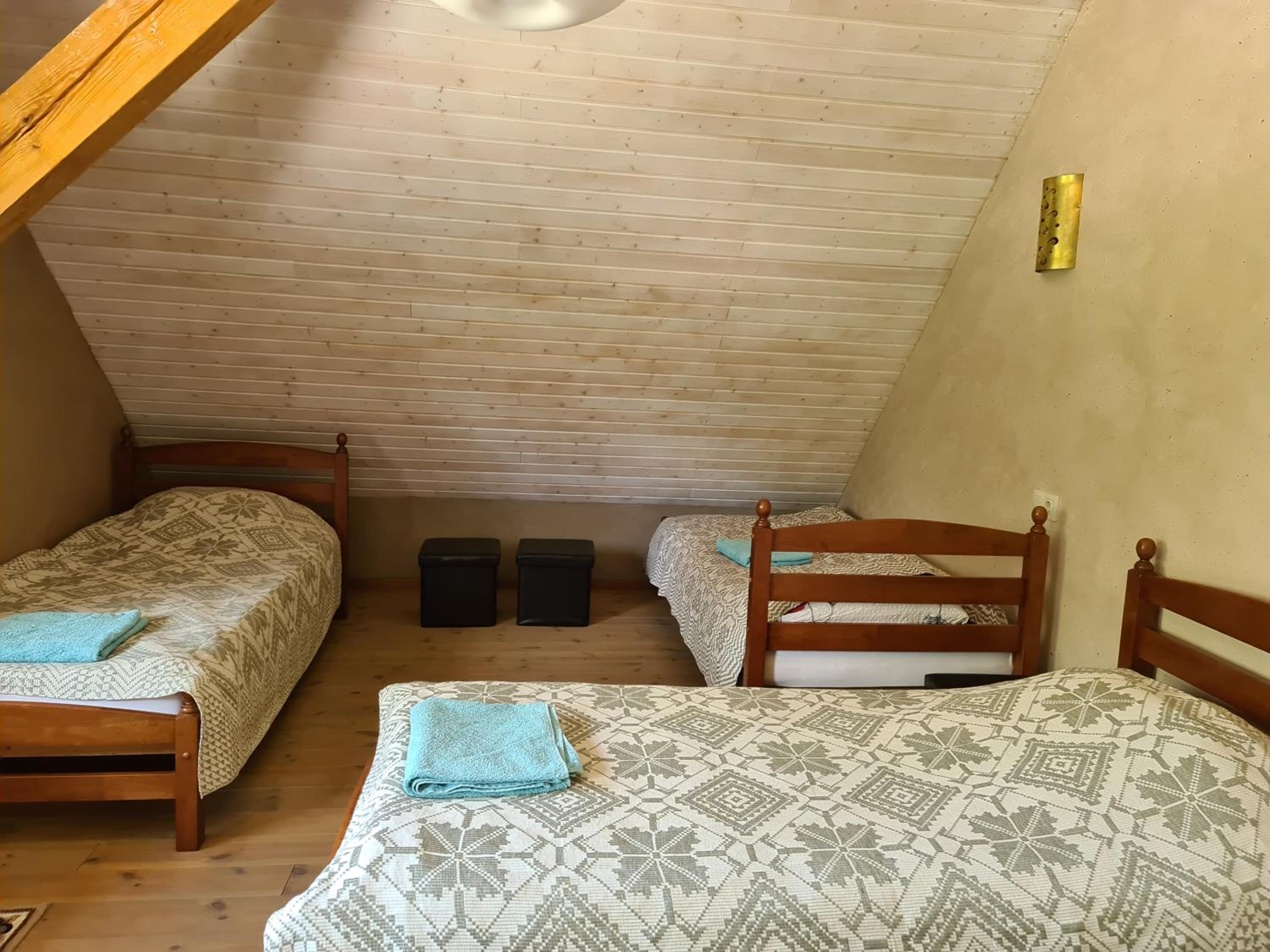 Standard Quadruple Room - Photo 7