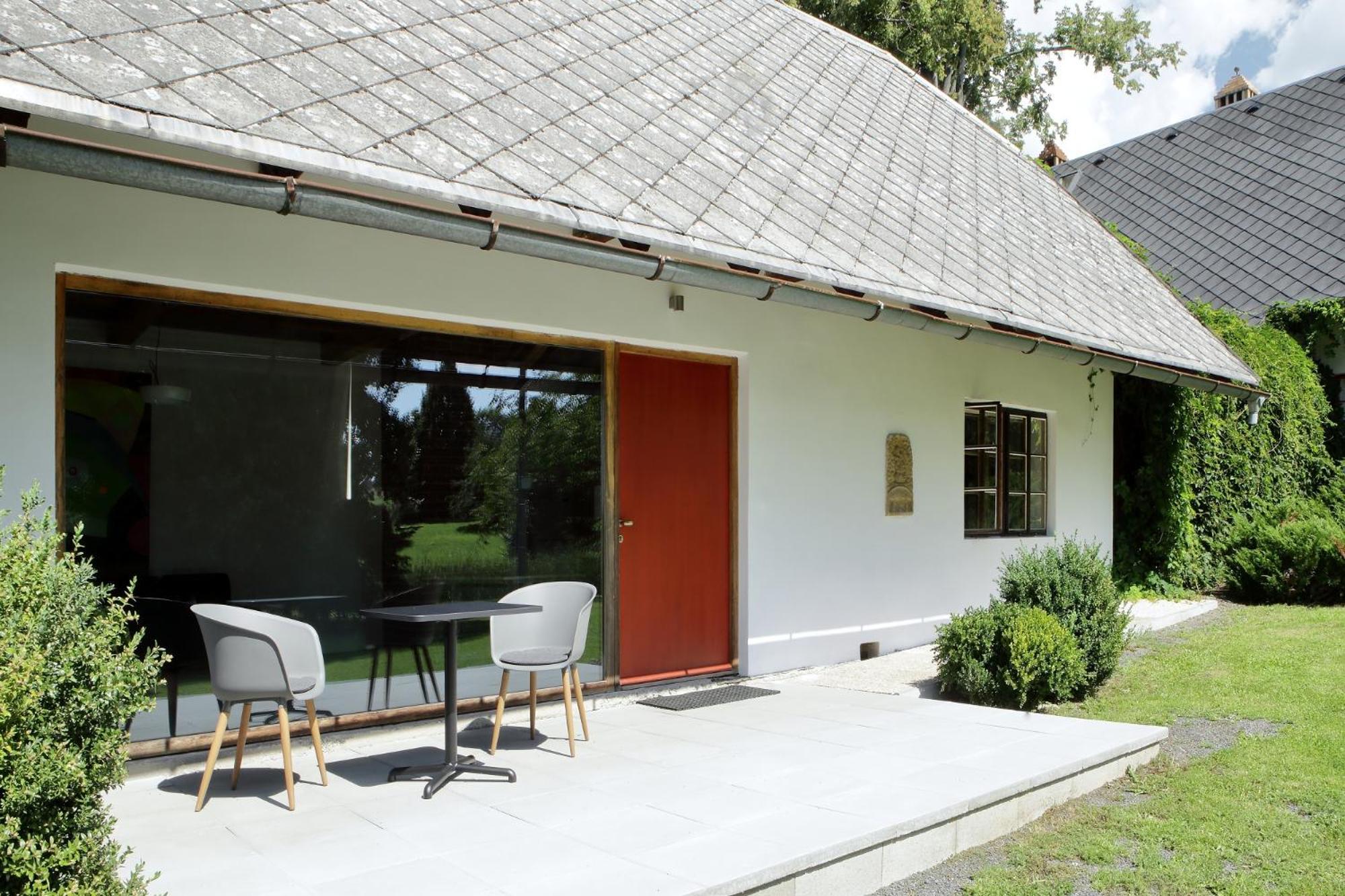 Two-Bedroom House photo 2