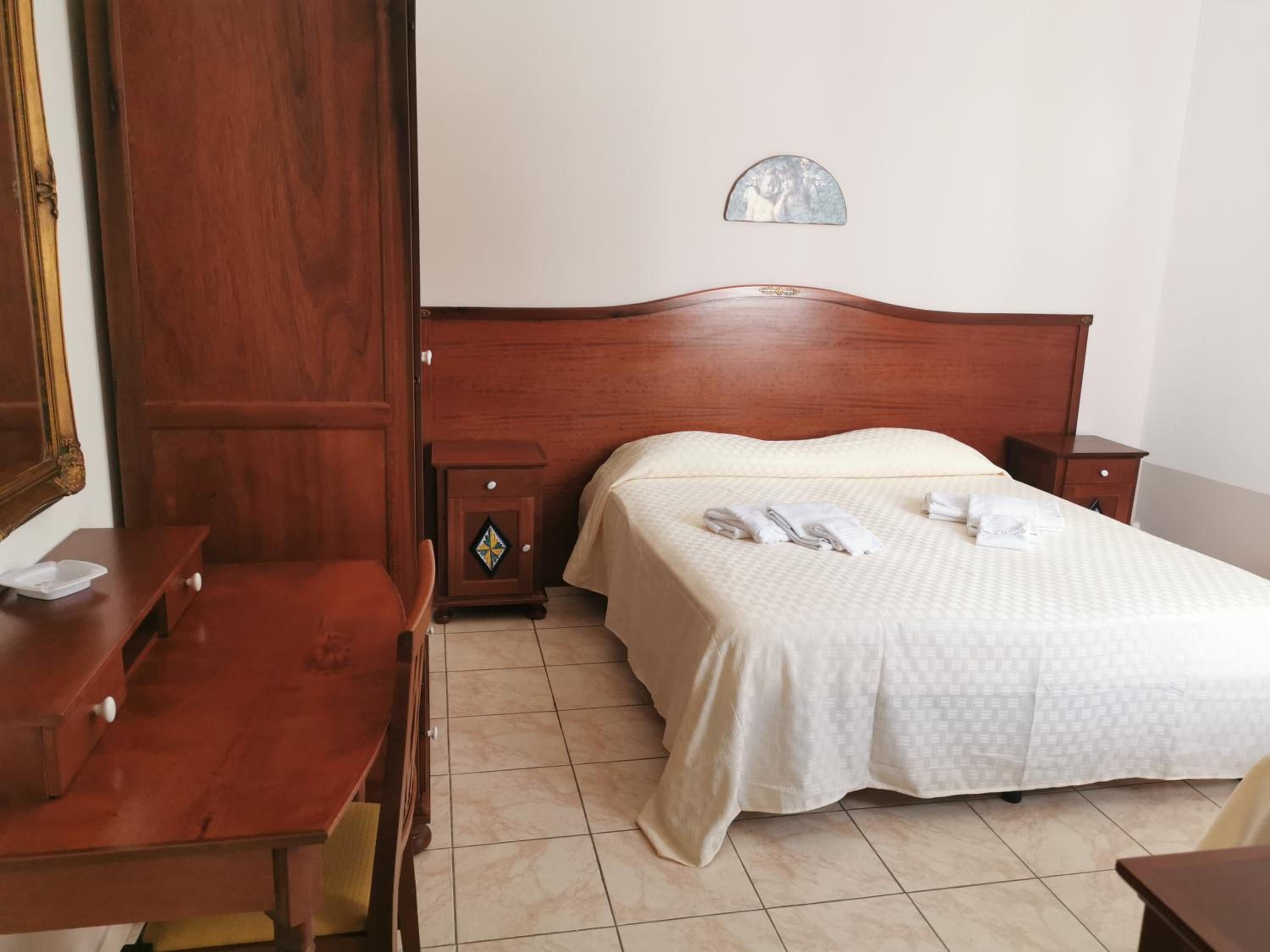 Triple Room With Private Bathroom photo 3