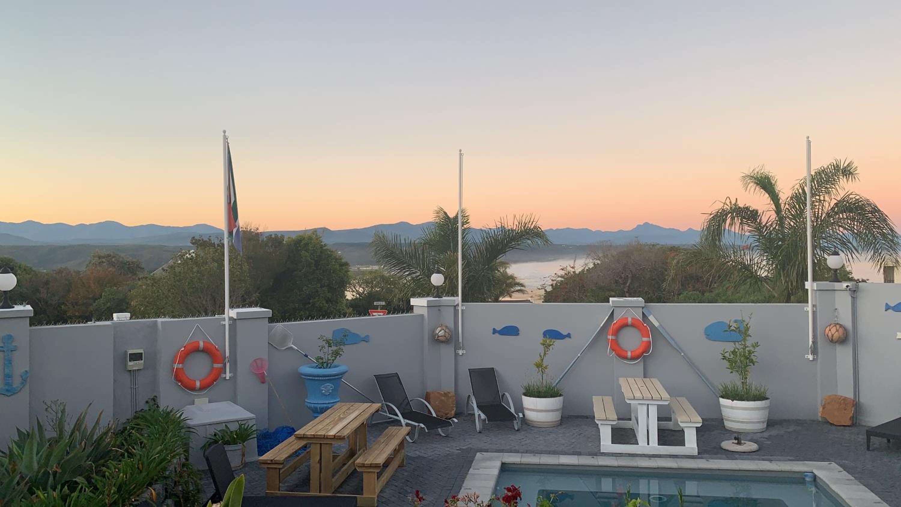 Superior Three-Bedroom Apartment with Ocean View - Photo 24