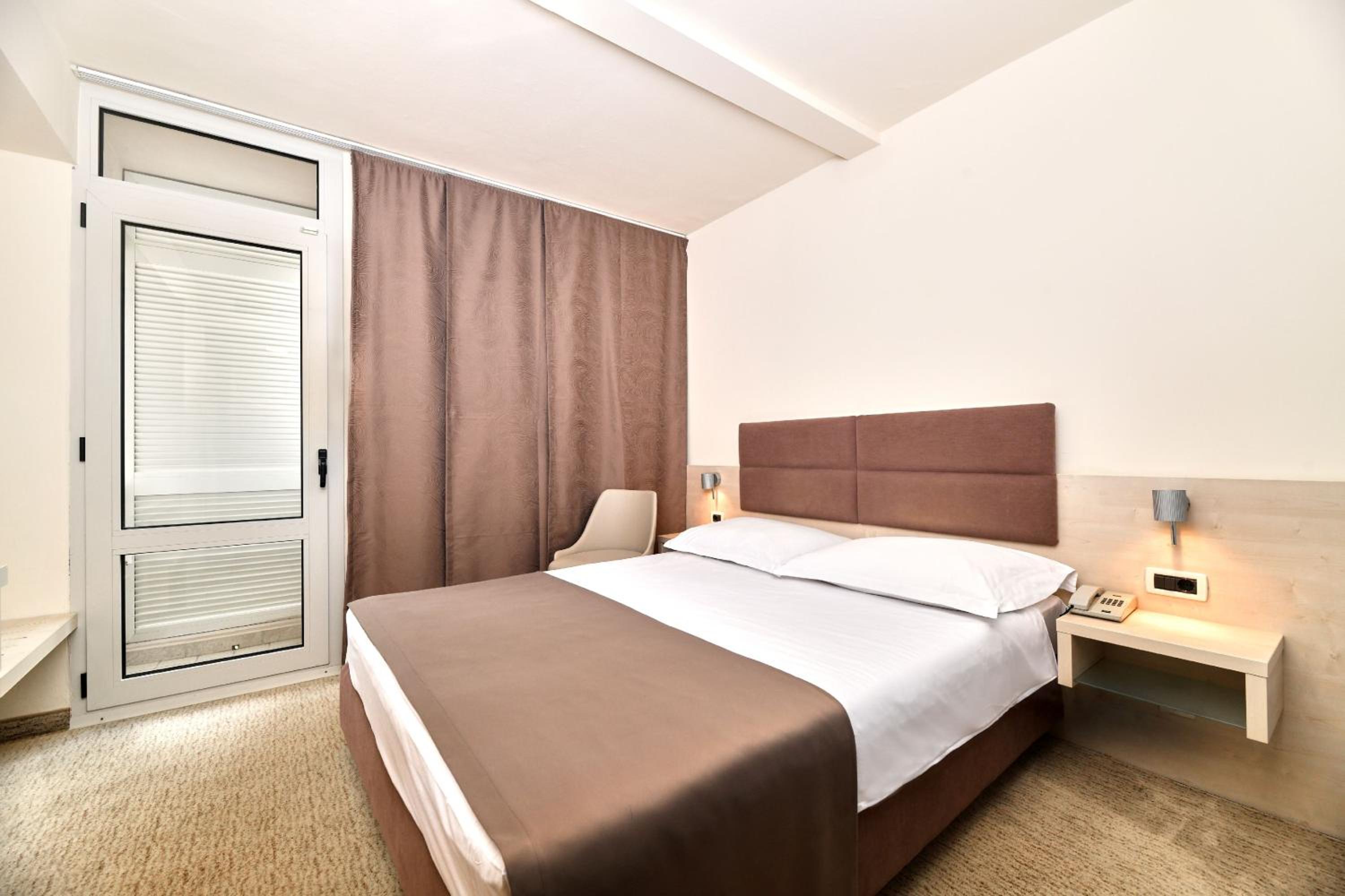 Economy Room - Photo 1