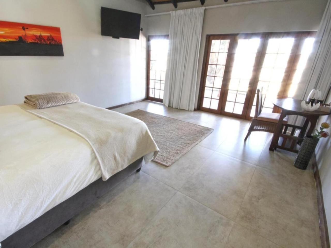 King Room with Garden Views - Photo 4