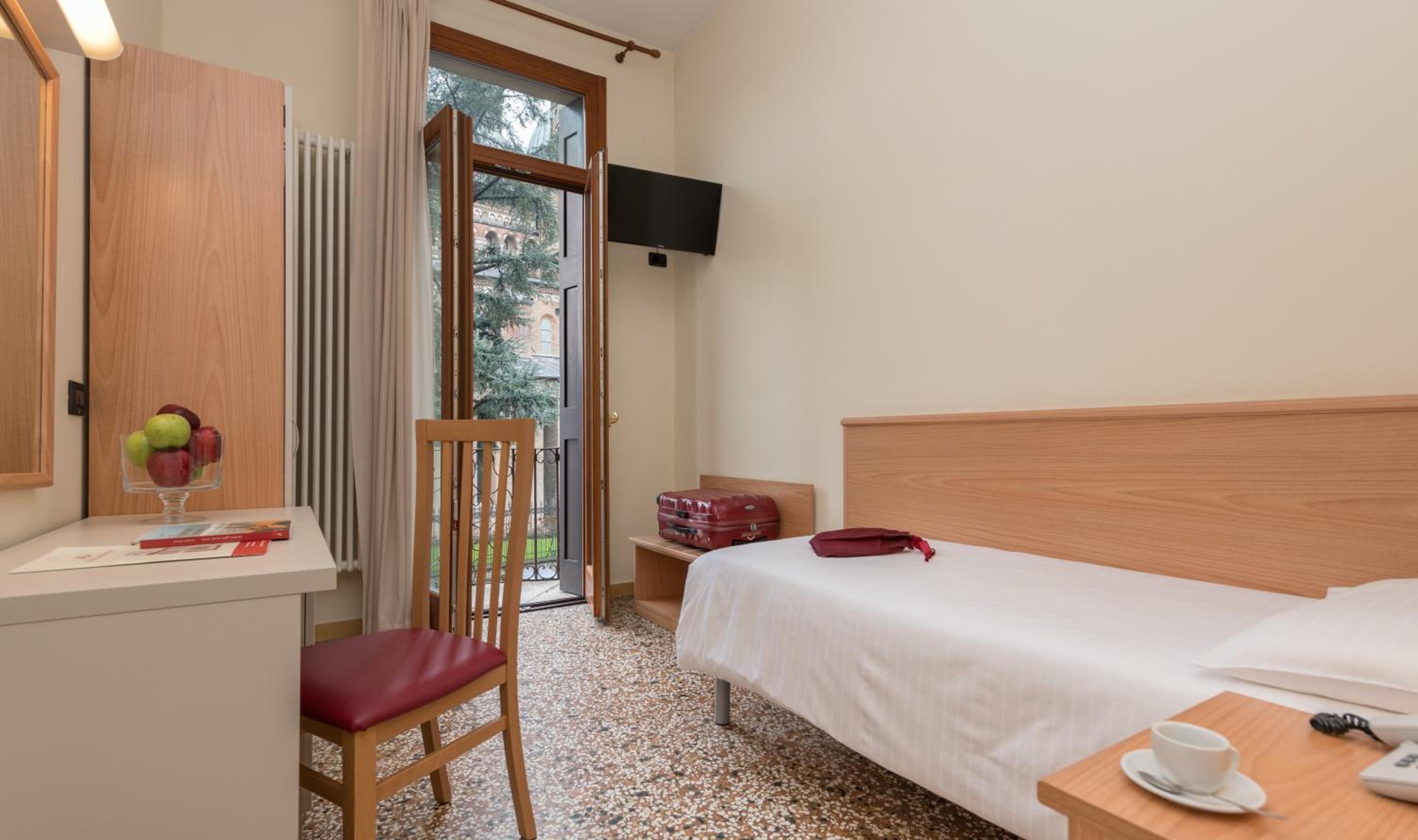 Standard Single Room with view